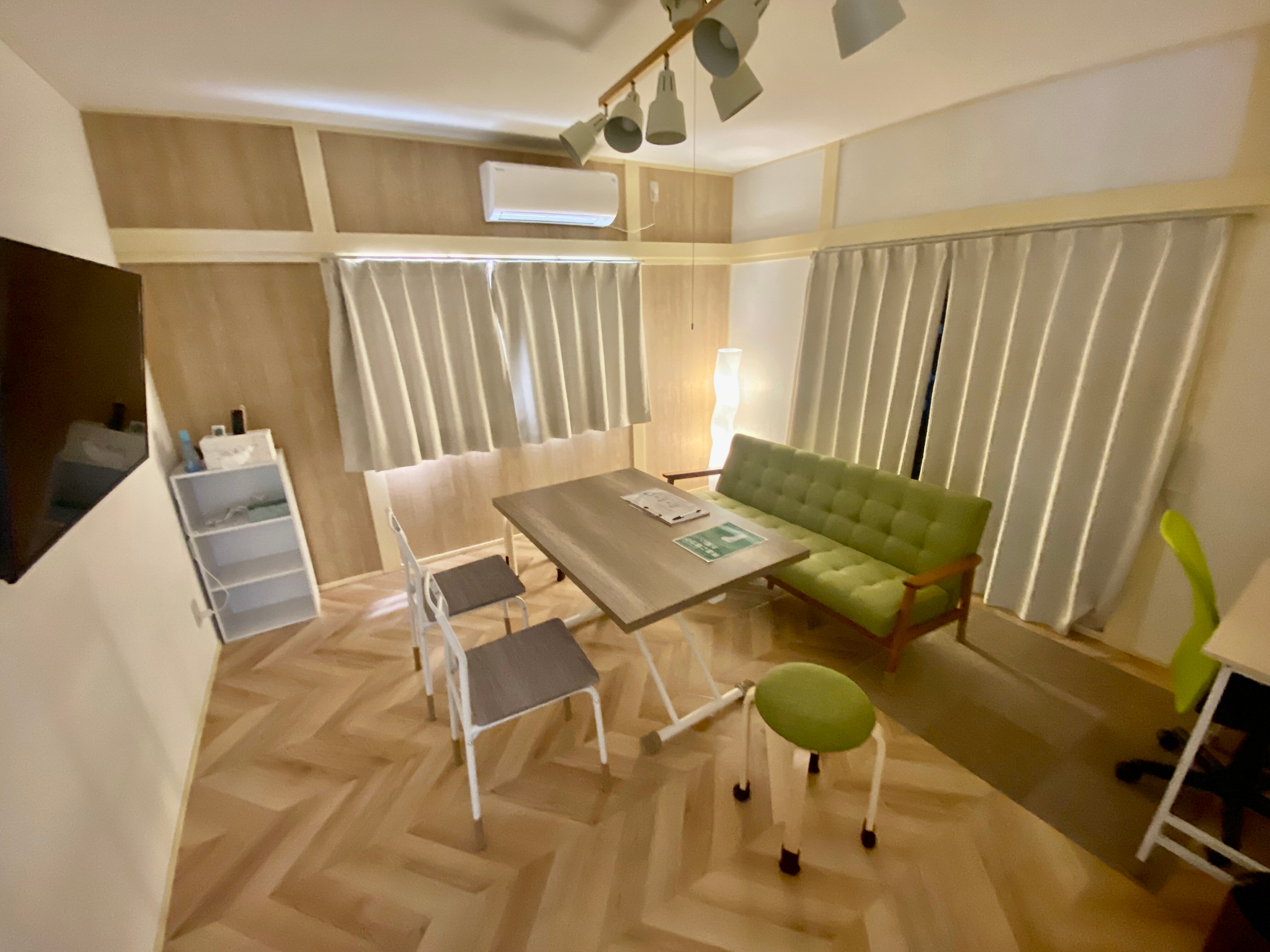 Living Room 201
