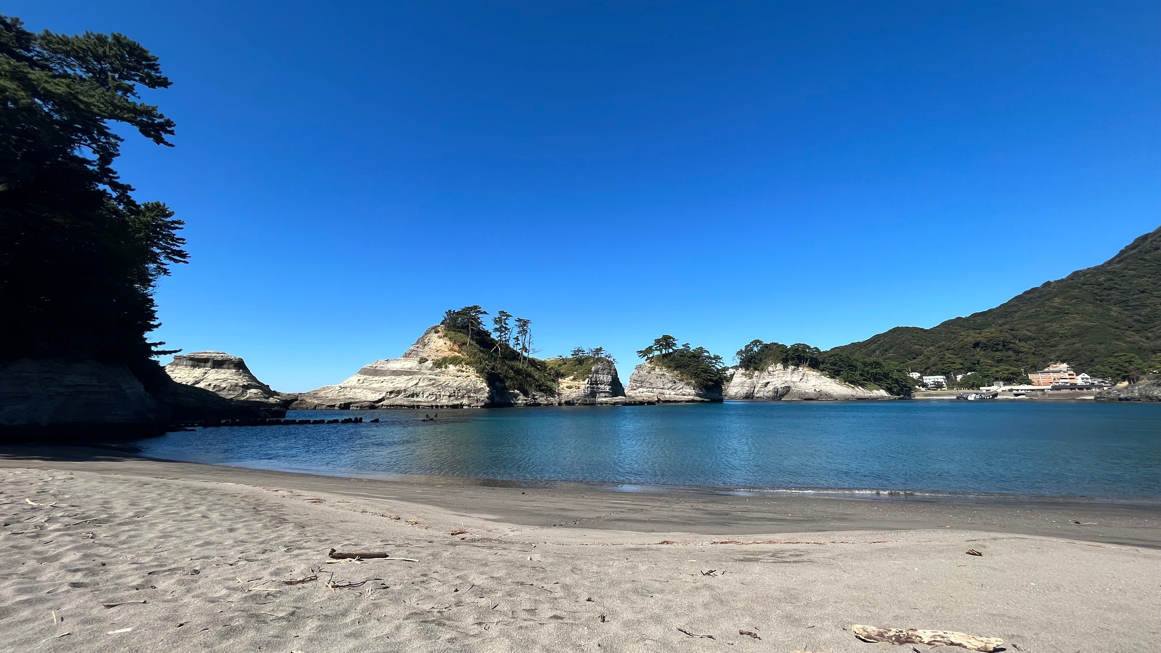 The beach spreads out in front of the inn