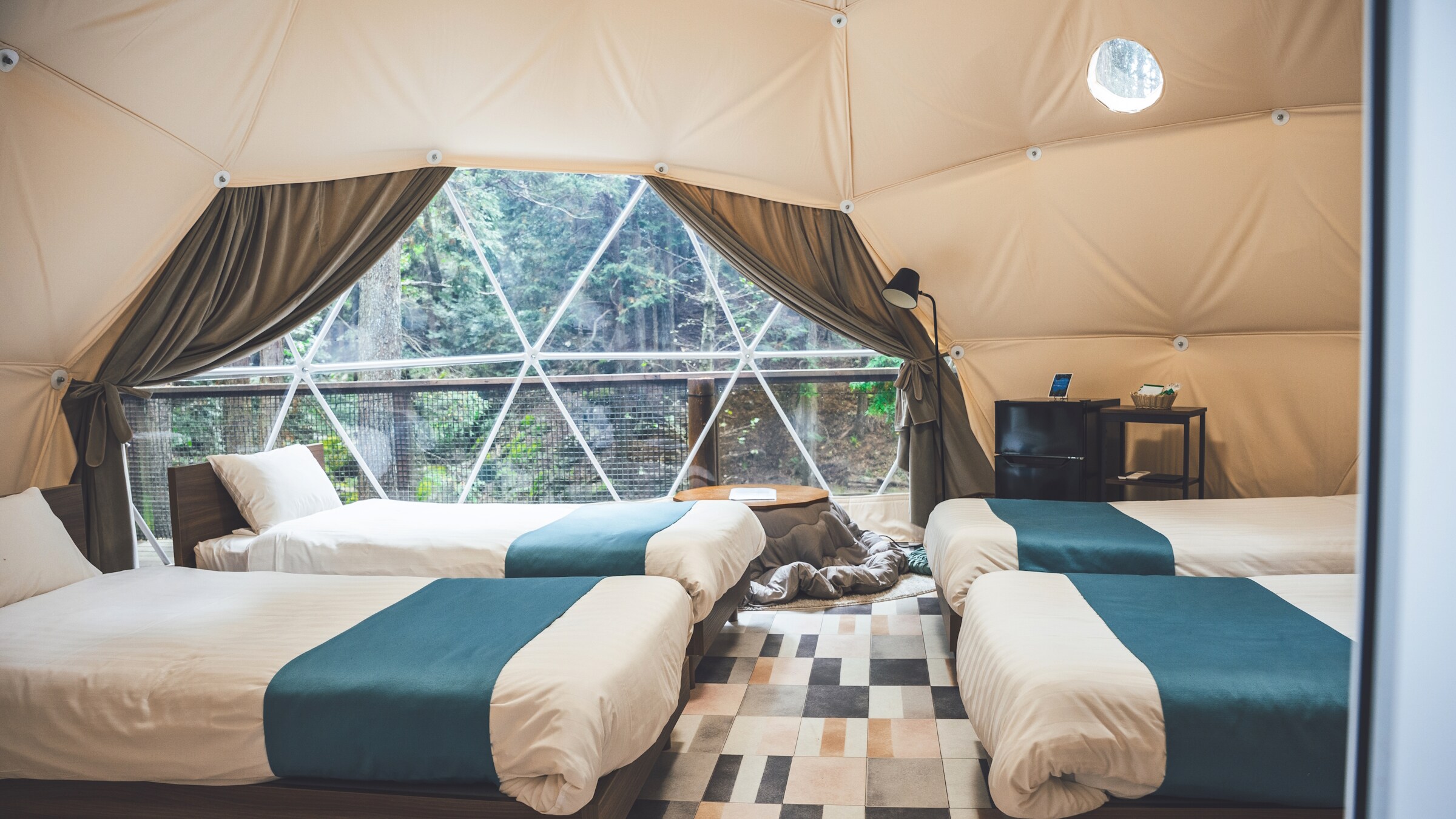 Standard dome tent - interior