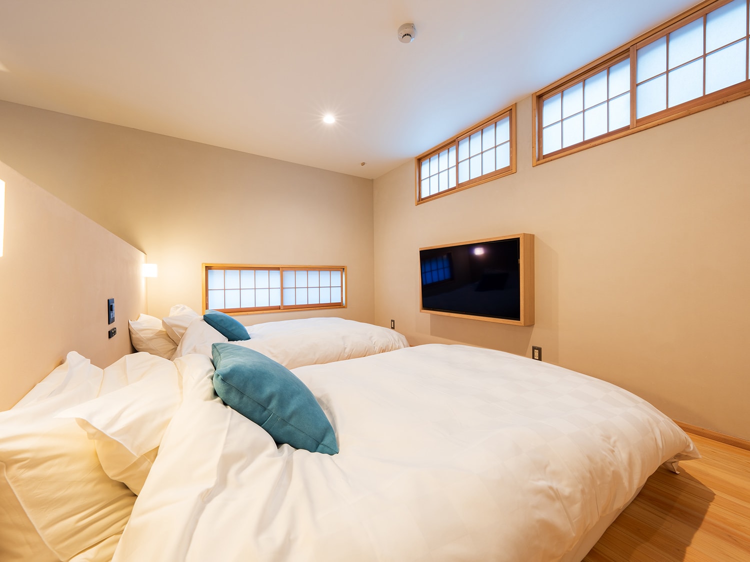 Separate building: YOI, guest room with open-air bath