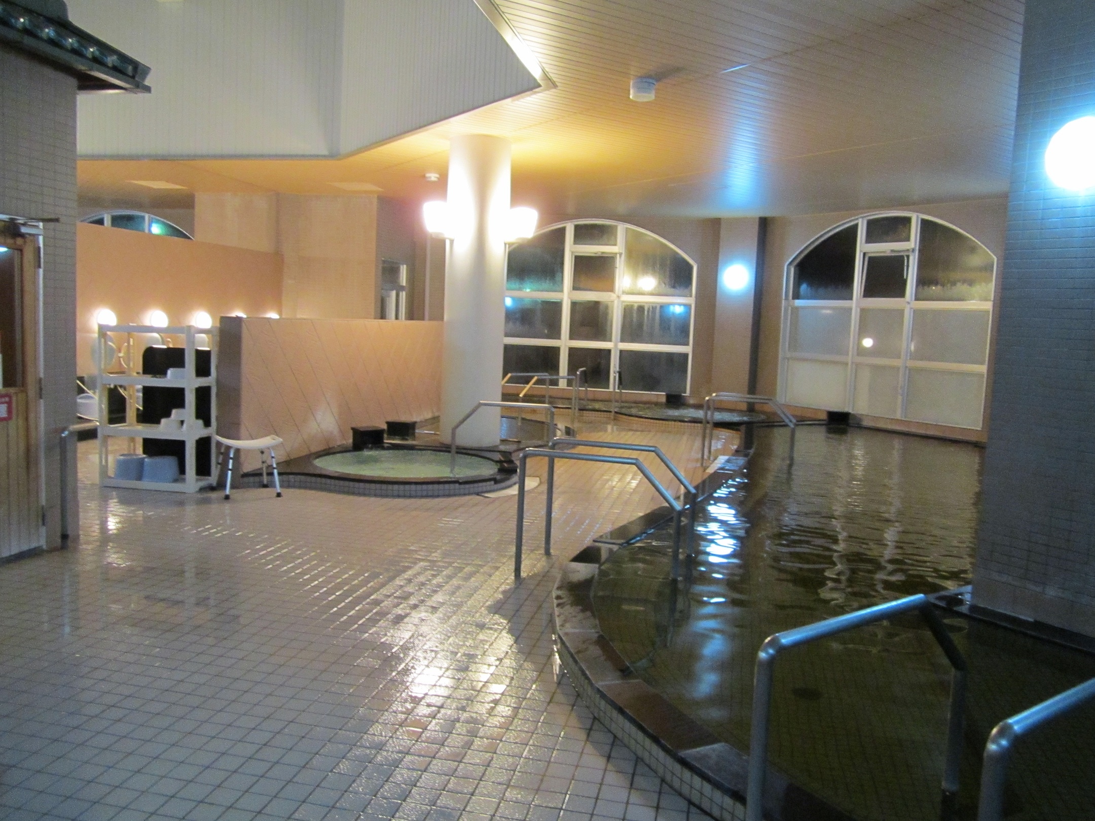 [Large bath] It is known as "beauty bath" because it leaves your skin smooth.