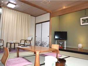 Japanese-style room (10 tatami mats) (Main building)