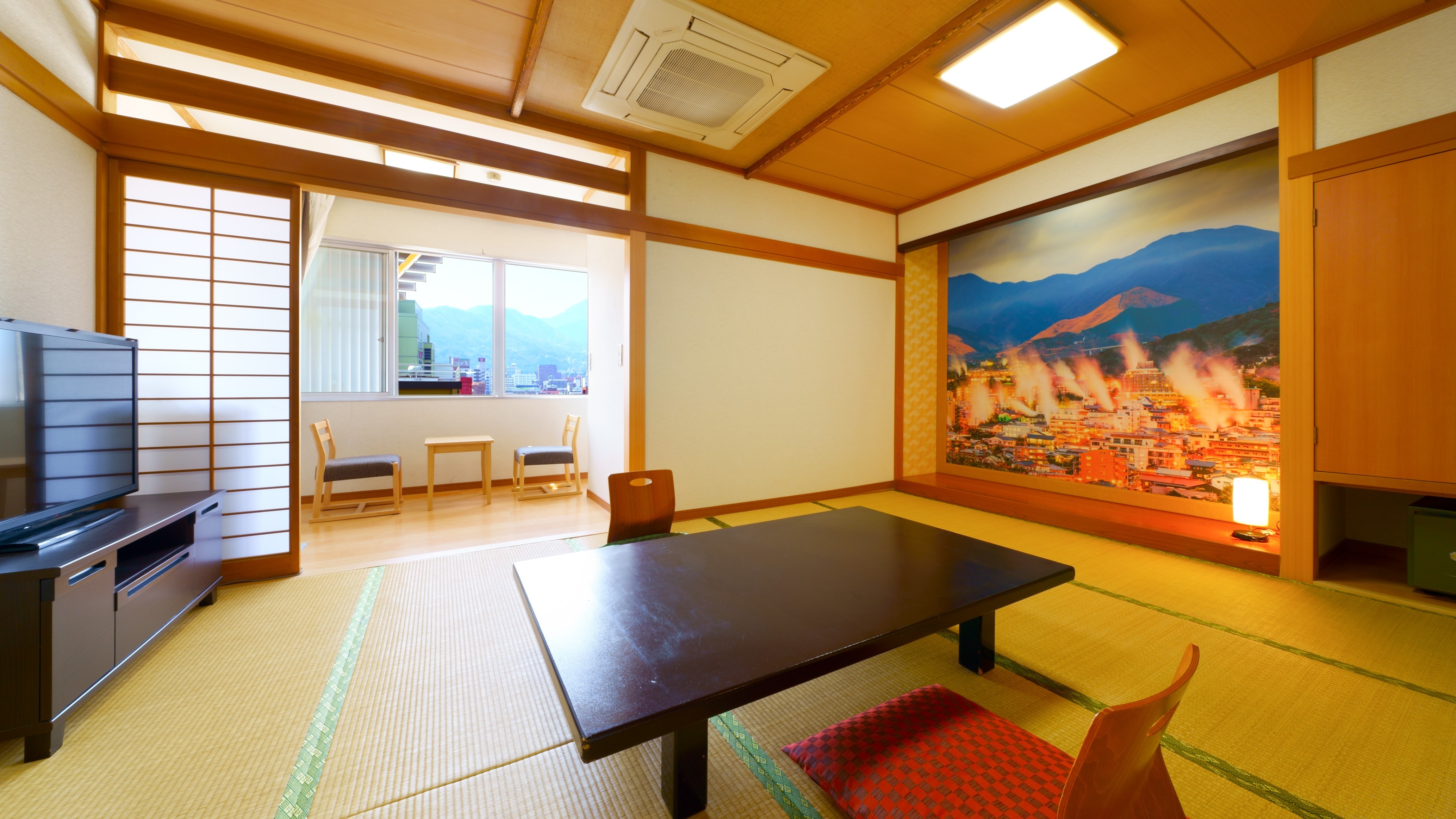 [Japanese-style room on the city side] Popular! The illumination of the cityscape is wonderful