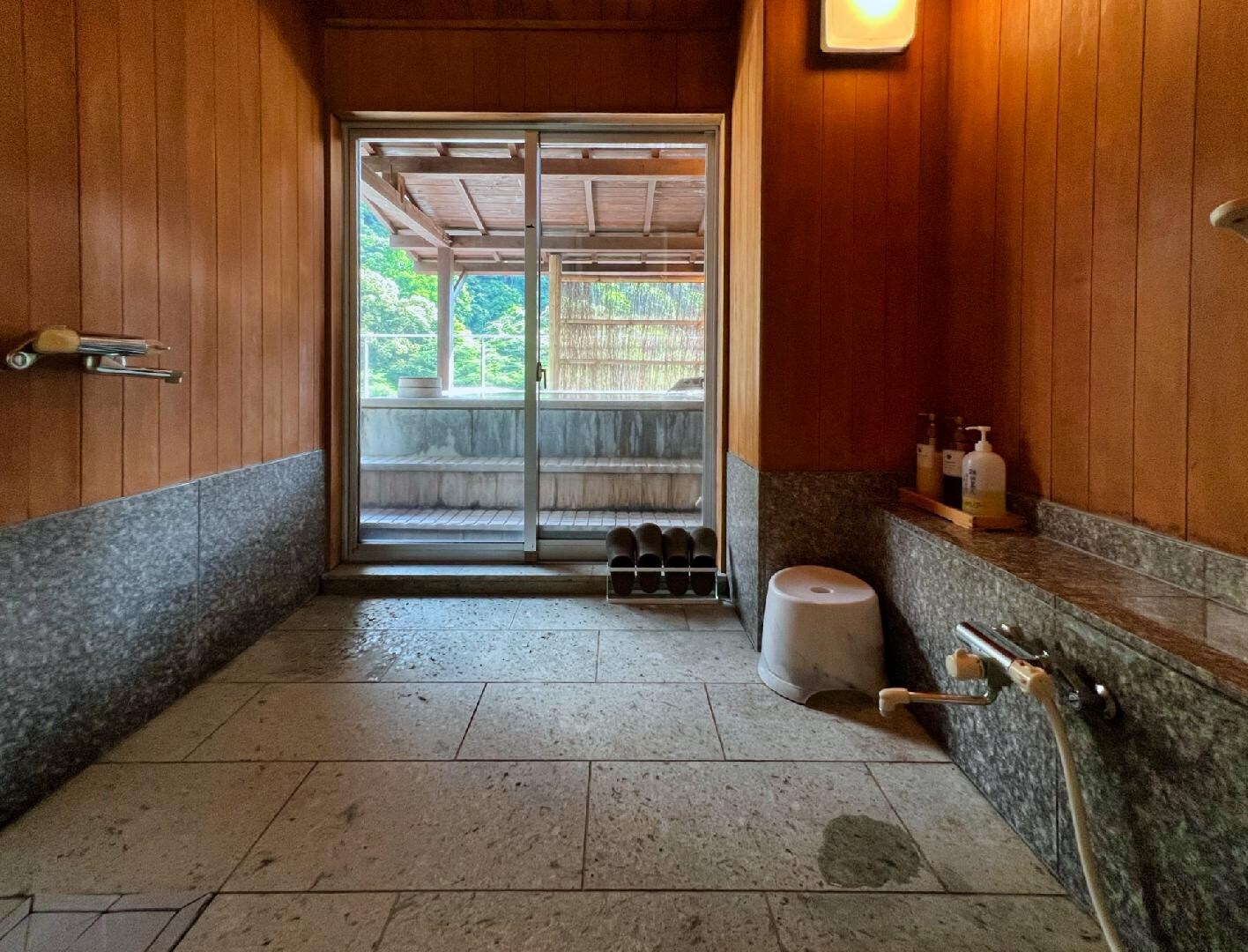 [With open-air bath] Special room 803 on the 8th floor of the annex Japanese 10 tatami mats + Western room 17 square meters