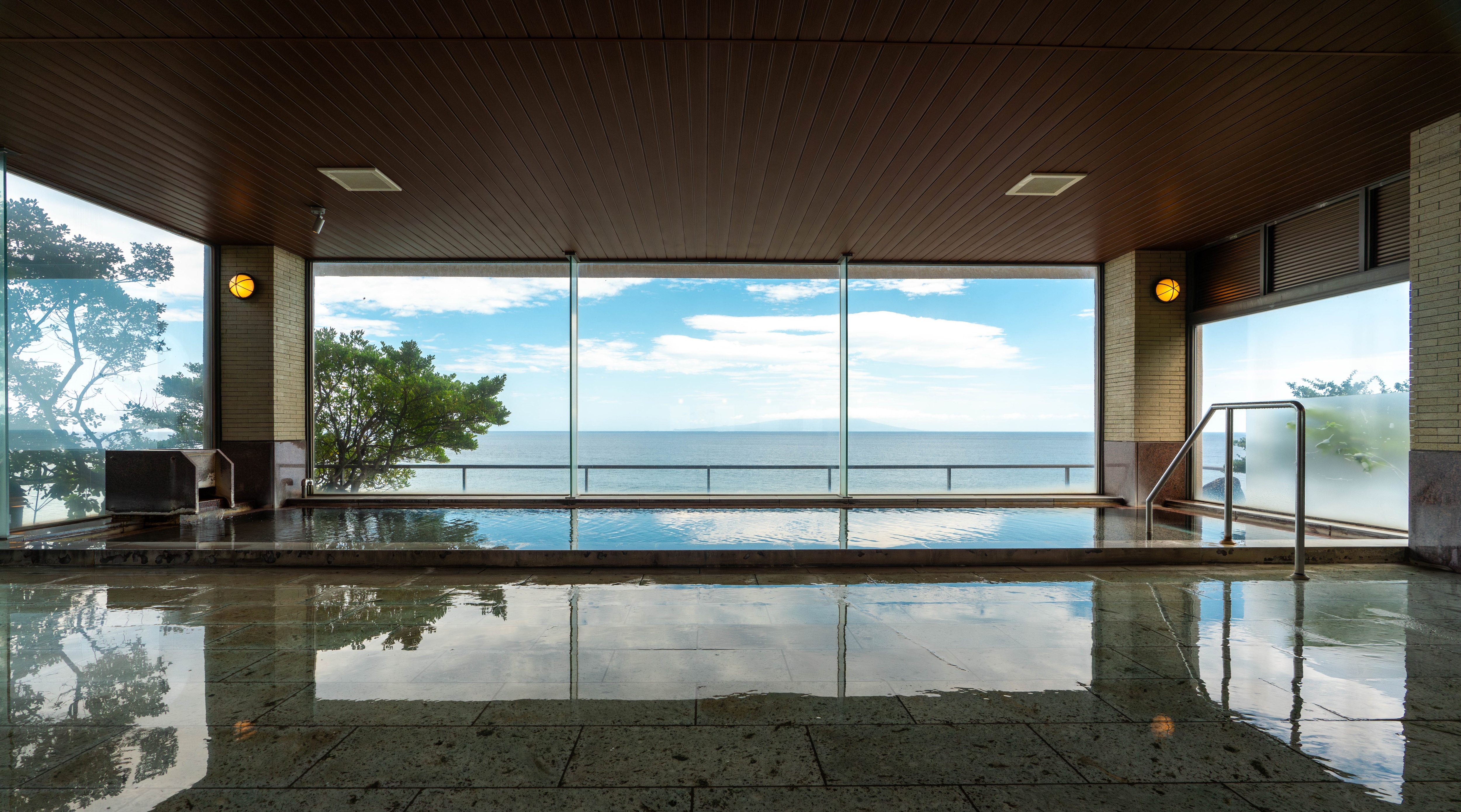 【时开波】女士大浴池，自由流水，下午3点至次日上午9点30分开放