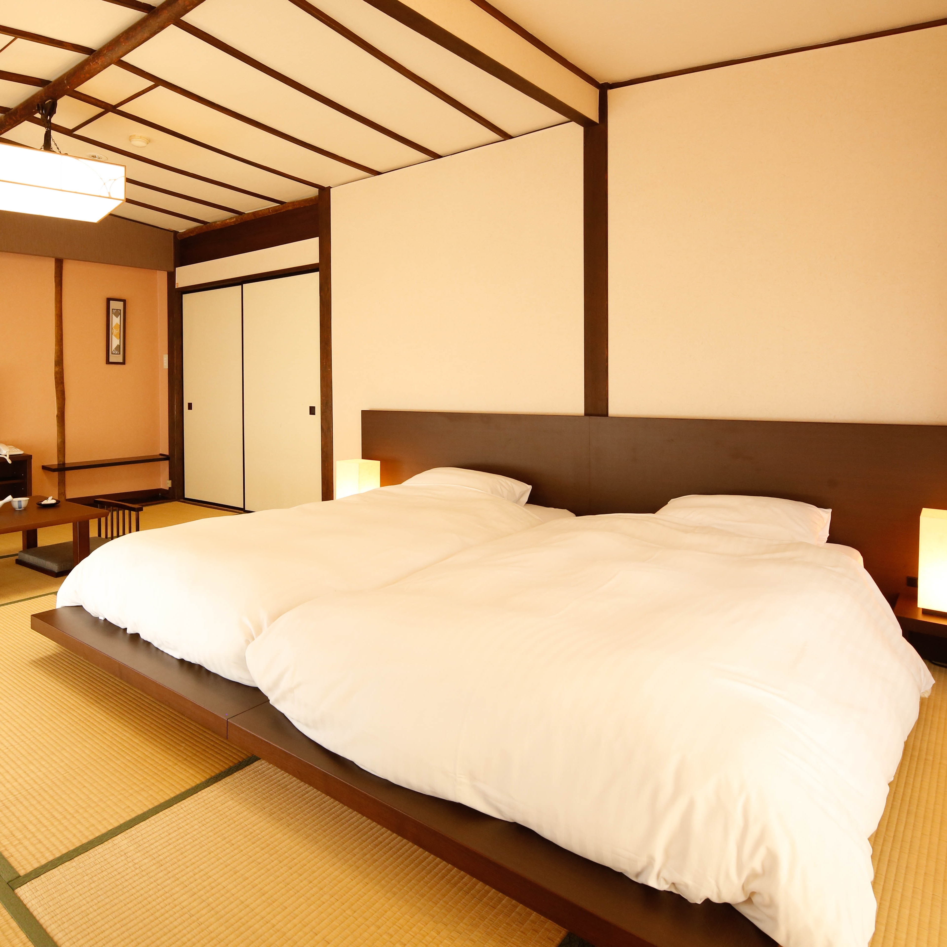 Lantai bawah: Kamar bergaya Jepang dengan tempat tidur twin (lantai 2)