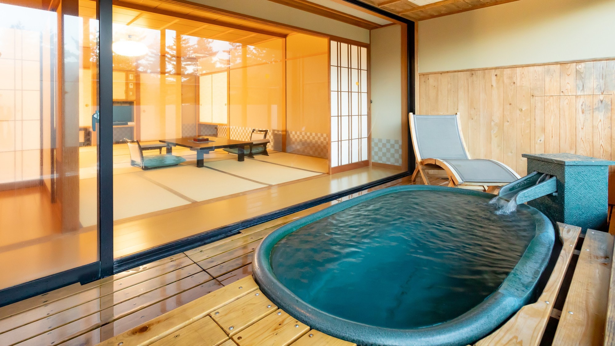 [Yuraku no Yakata Midori] Kamar bergaya Jepang dengan bak mandi terbuka 13 tikar tatami