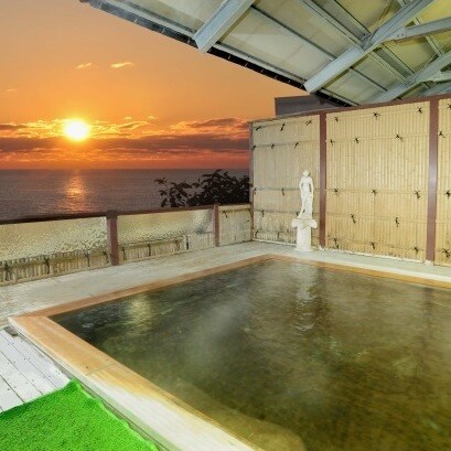 Open-air bath