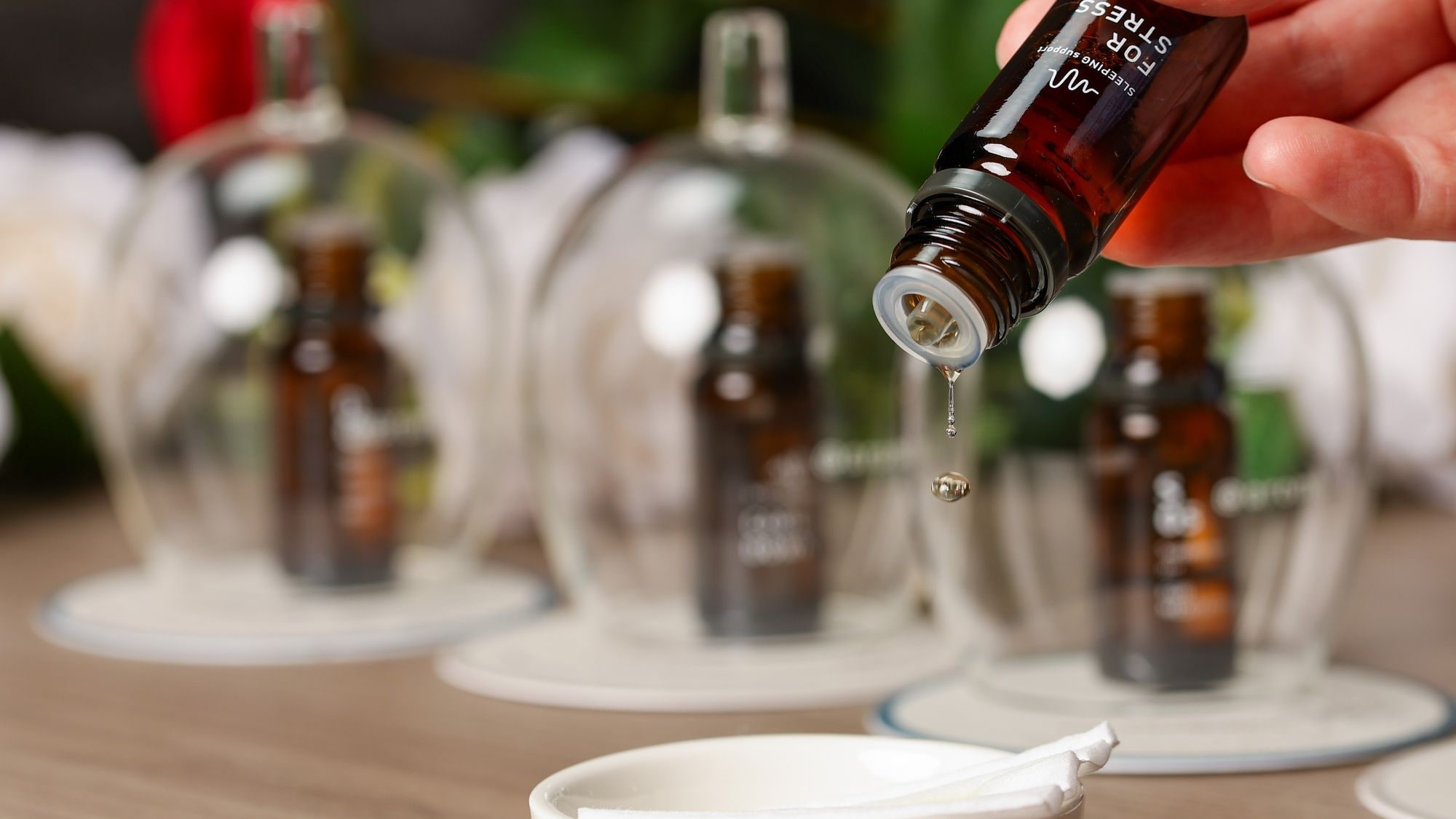 You can use it in your room by putting a few drops of aroma on aroma/mouette paper and placing it on an aroma oil dish.