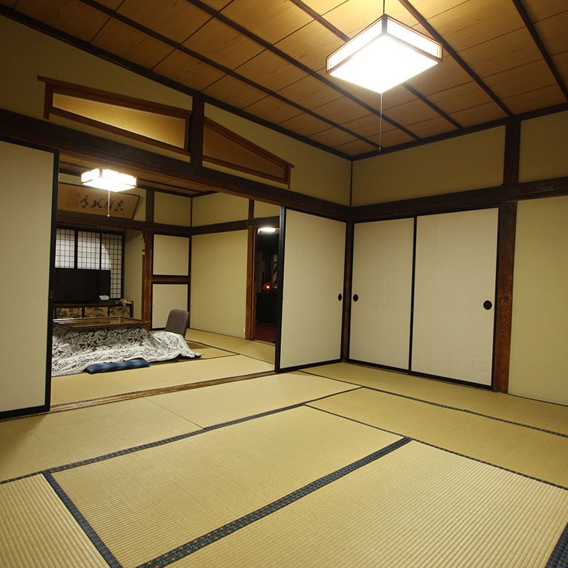 Japanese-style room 10 + 10 tatami room