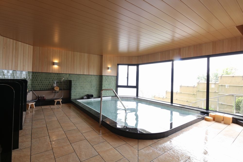 Large communal bath on the Iwakuni side (concept image)