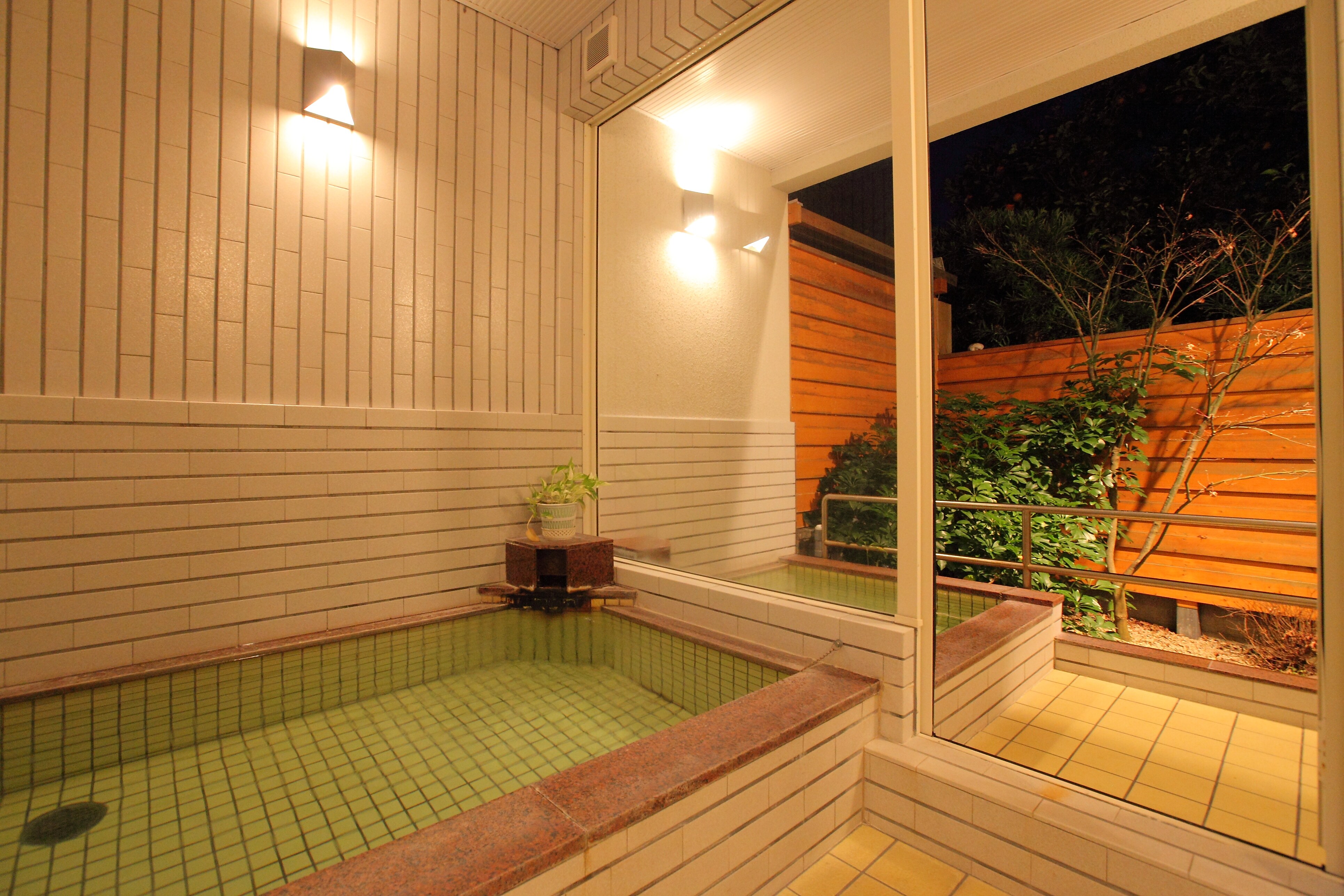 Private hot spring bath