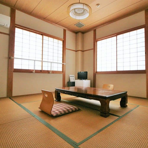 Japanese-style room 6 tatami mats 2F