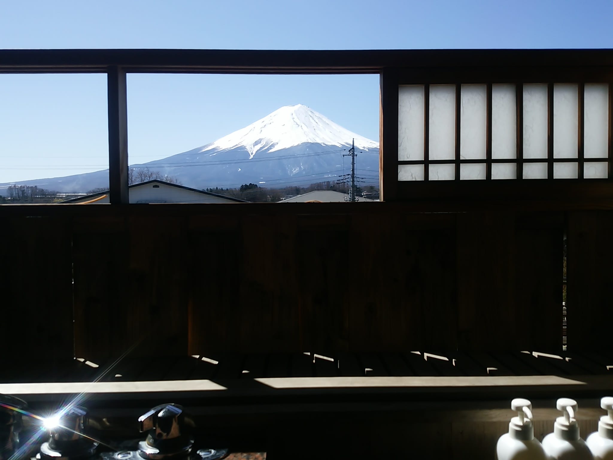 ◇ Mt. Fuji side ◇ Large room with open-air bath