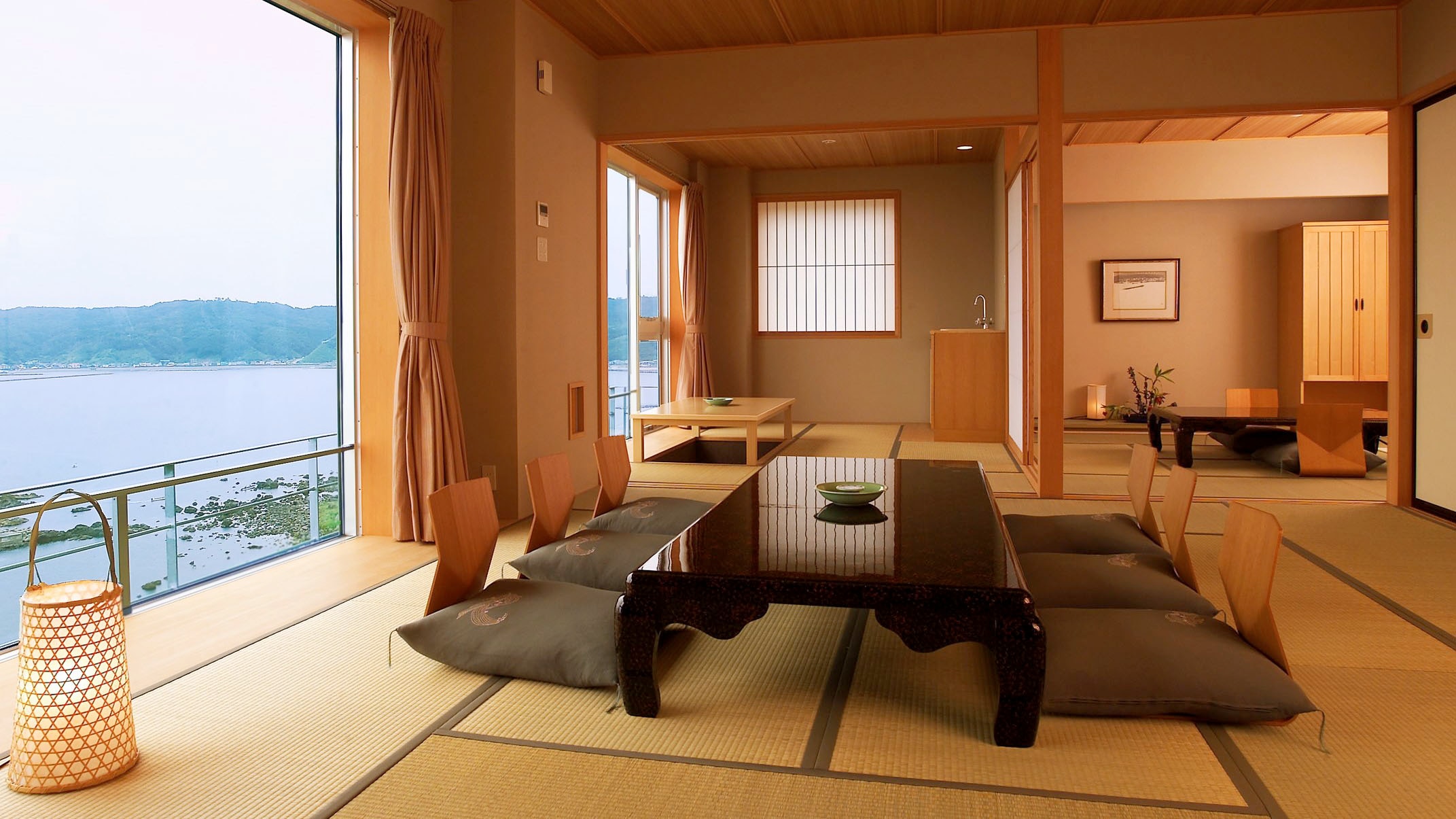 [Northern wind] ~ Special room Kaioh ~ 15 tatami mats + 8 tatami mats + wide edge (Hori Kotatsu)