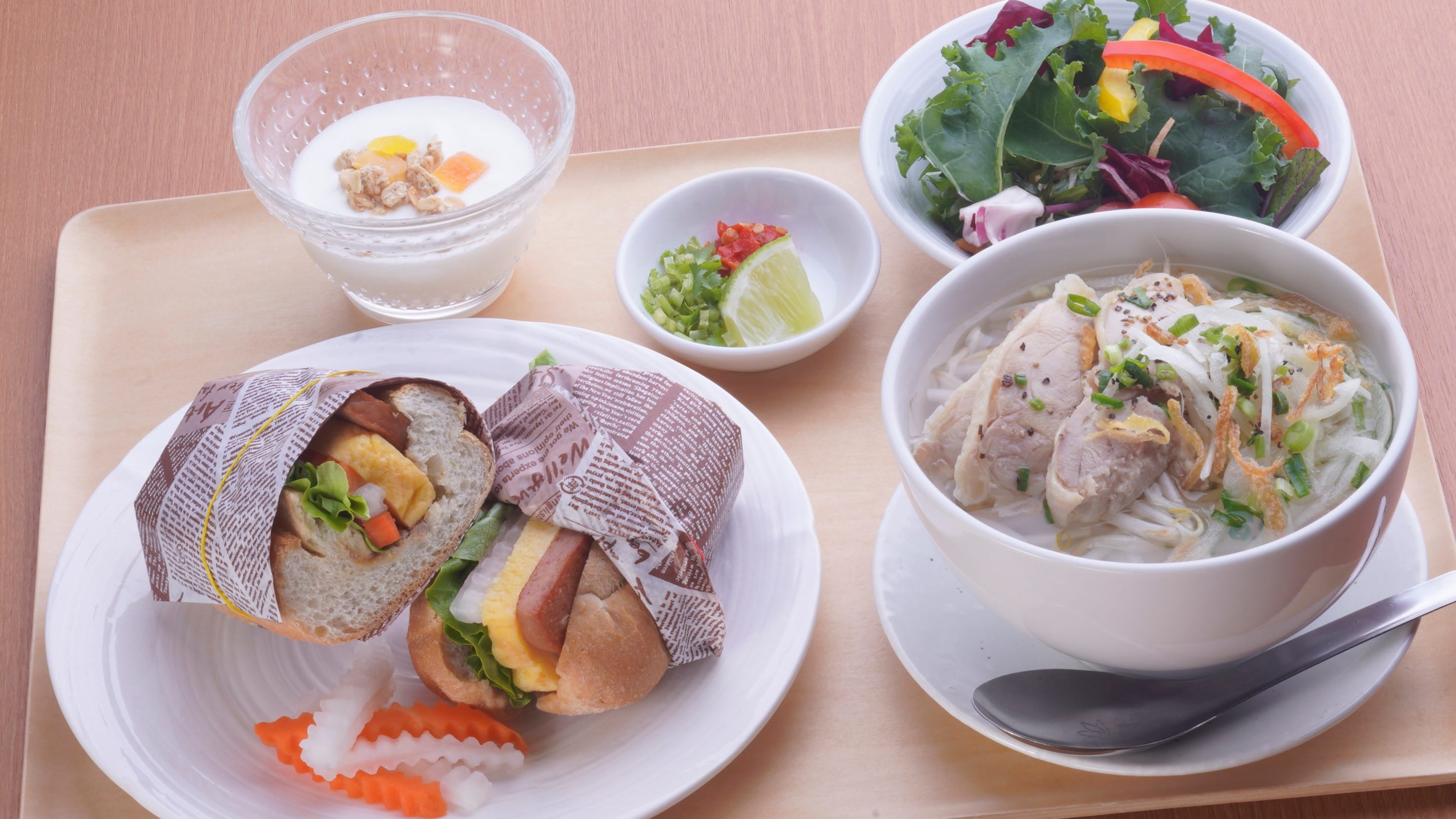 [Ăn sáng] Bữa ăn bánh mì dân tộc