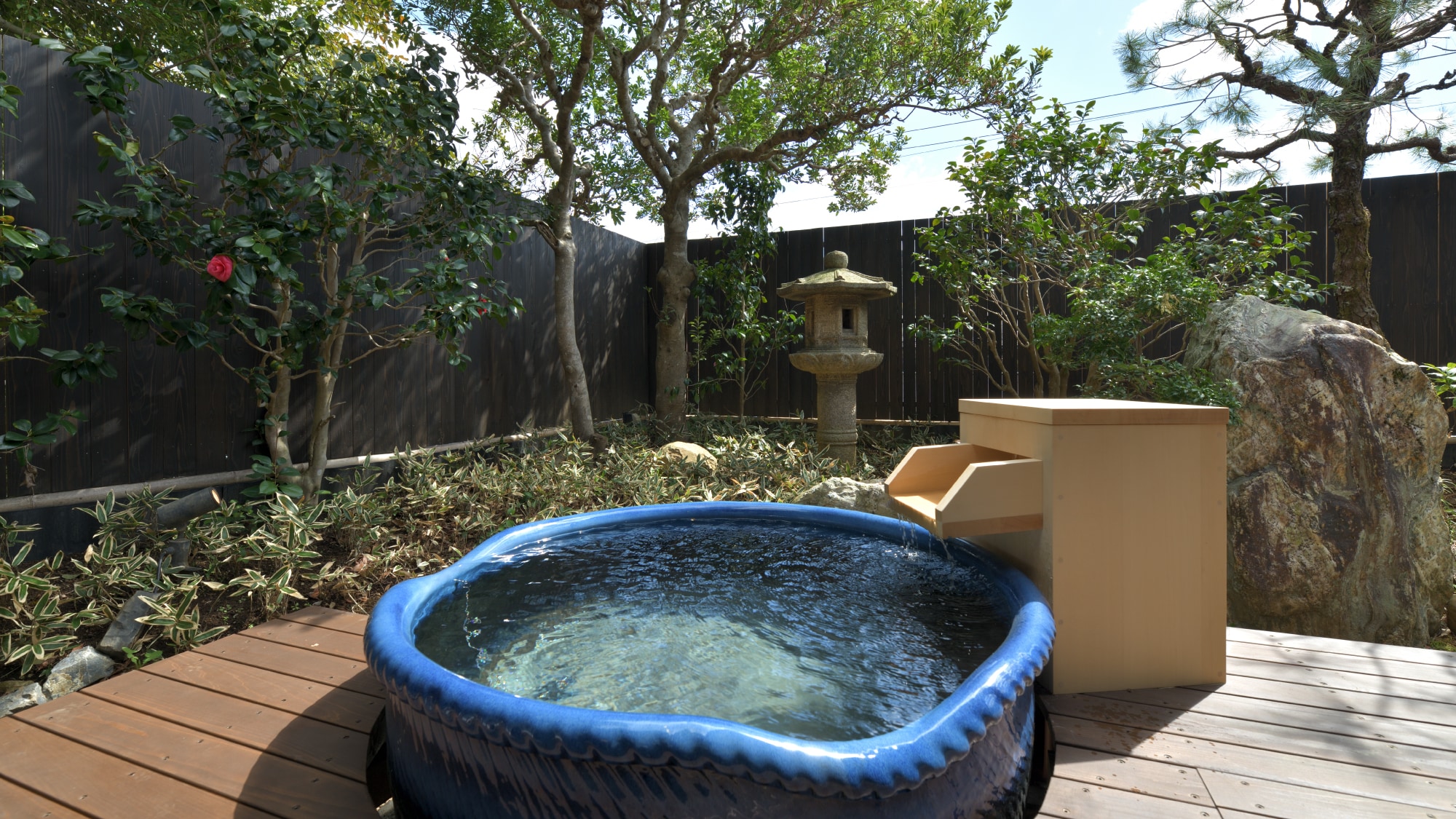 Japanese style room with open-air bath 【Kurama】