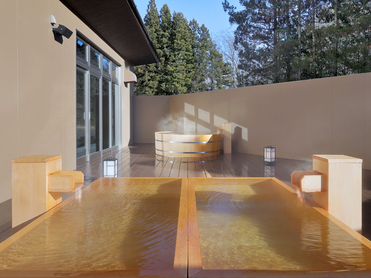 ONSEN KOKONOYU "Kyuto" pemandian terbuka untuk pria