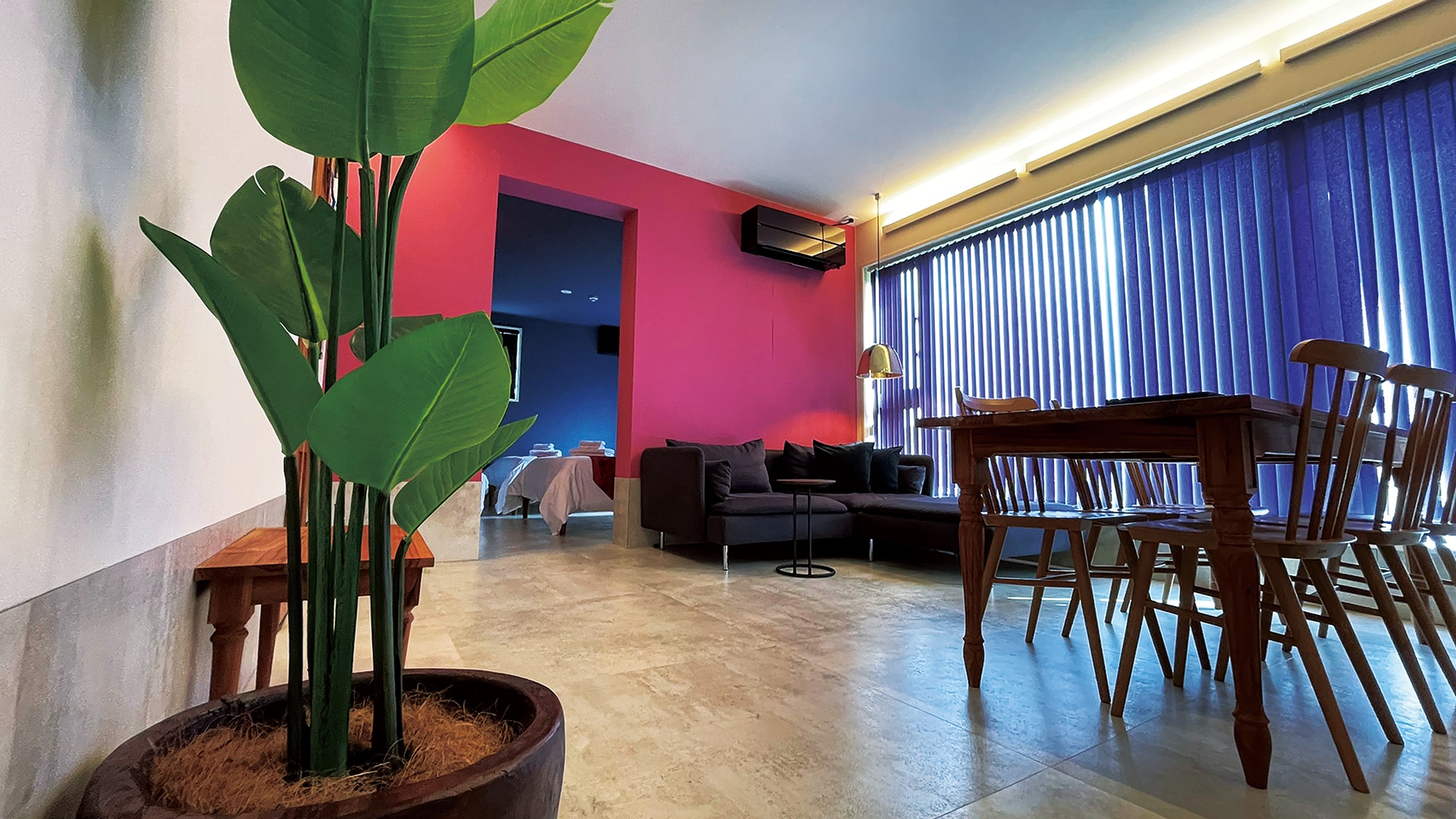 [2F] Superior Design Green View A psychedelic color combination. Enjoy a fashionable space.
