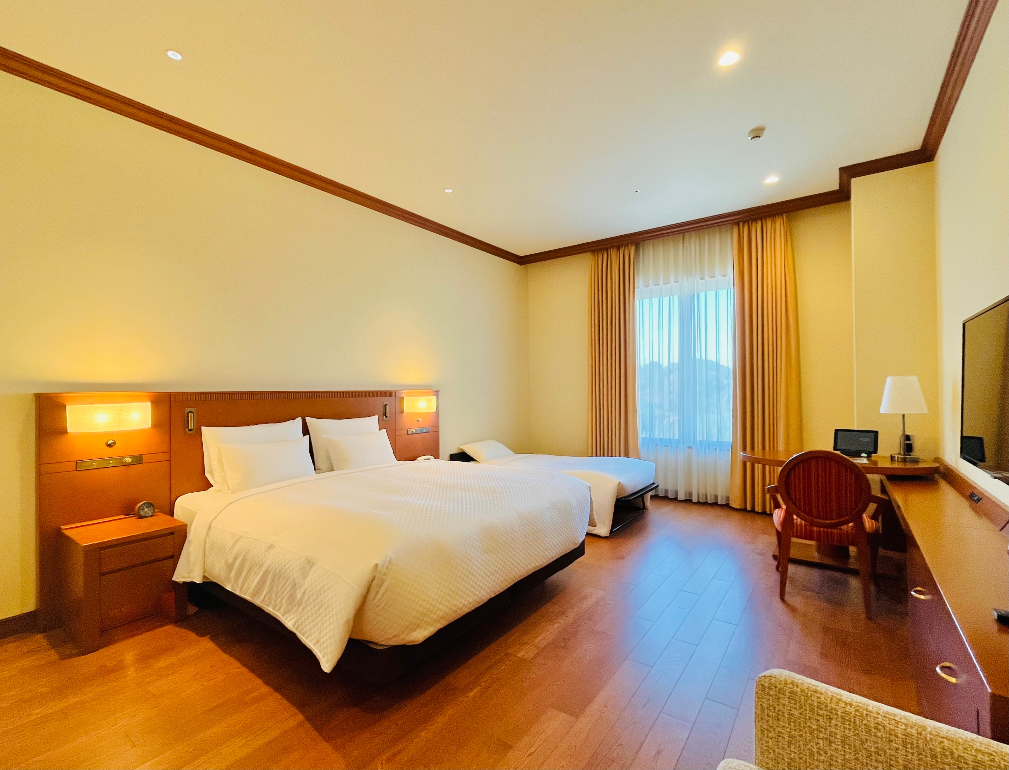 Empire King + Extra Bed