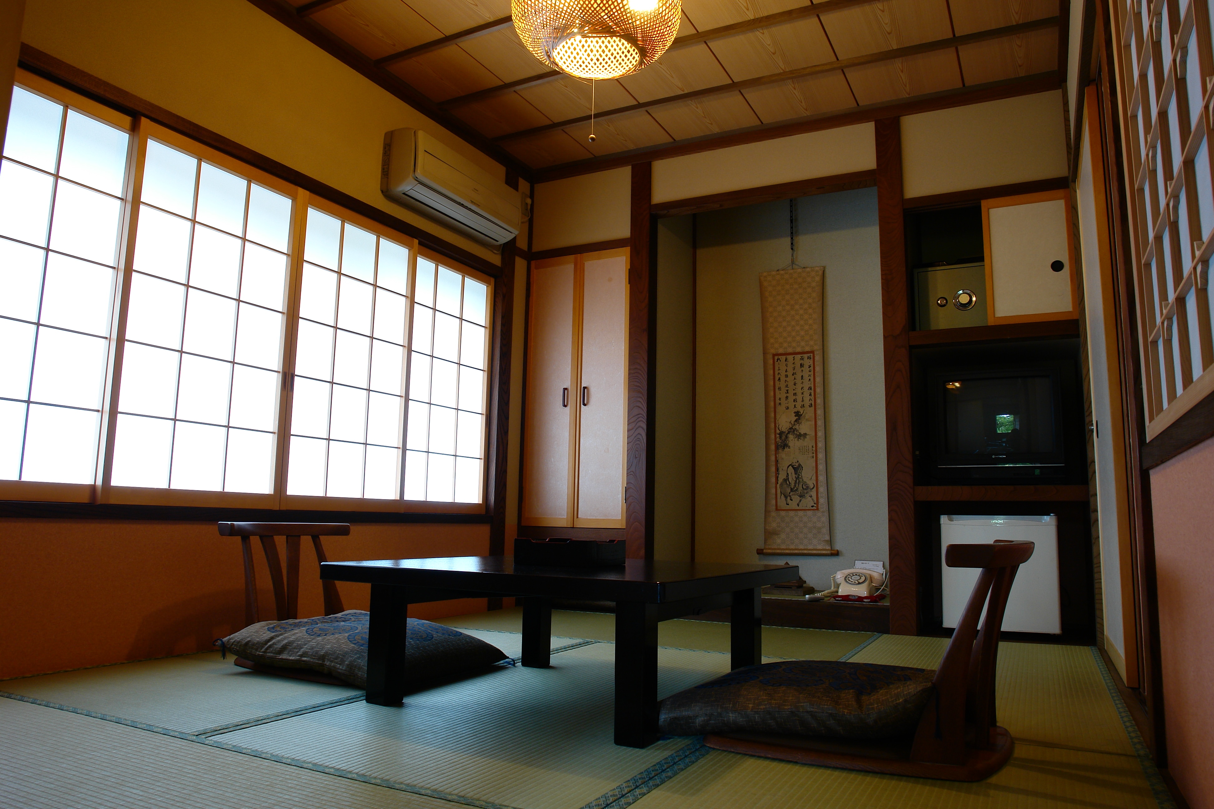 Maisonette style room with open-air bath and twin beds