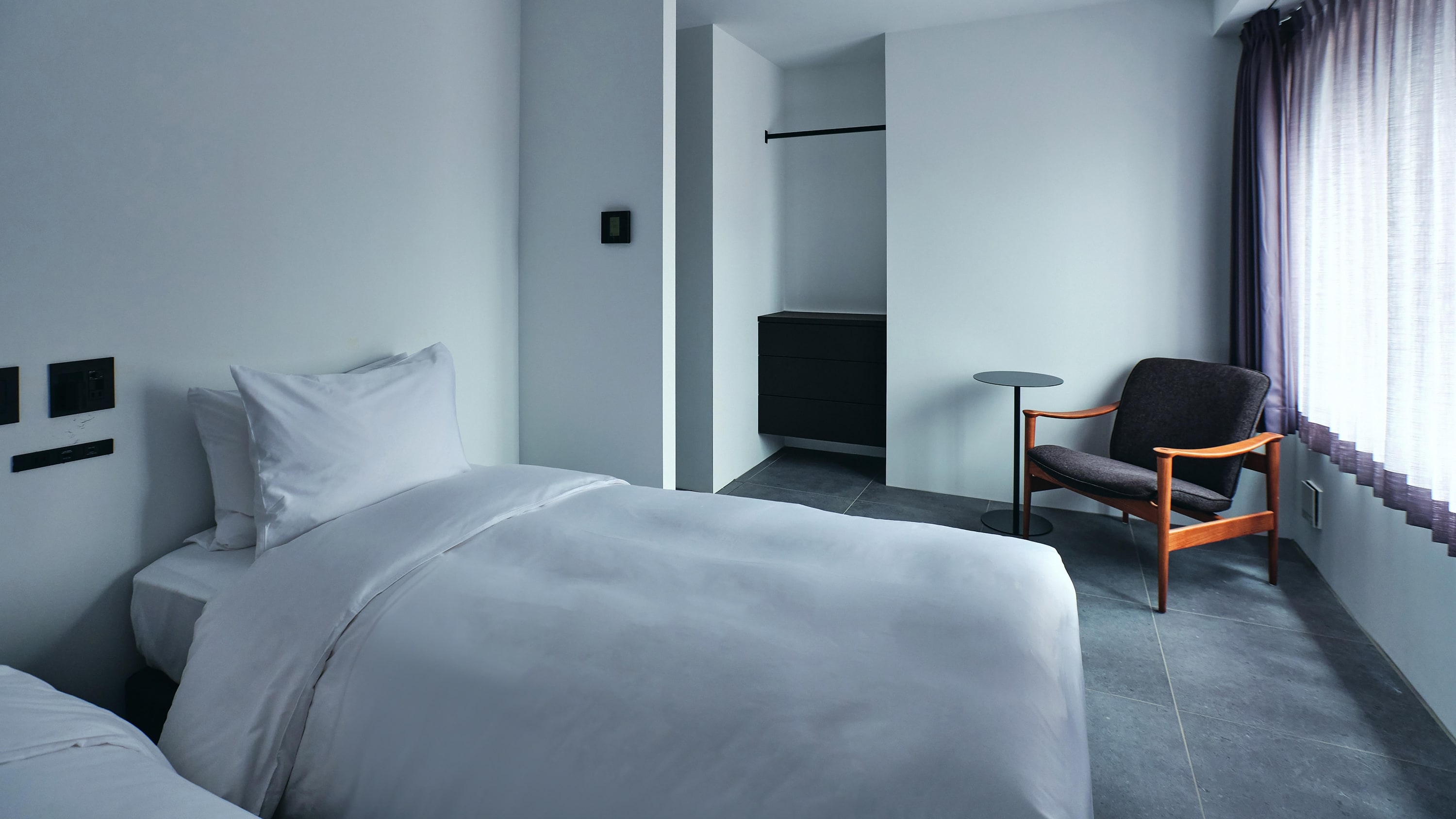 Premier Suite 301 / Twin Bedroom