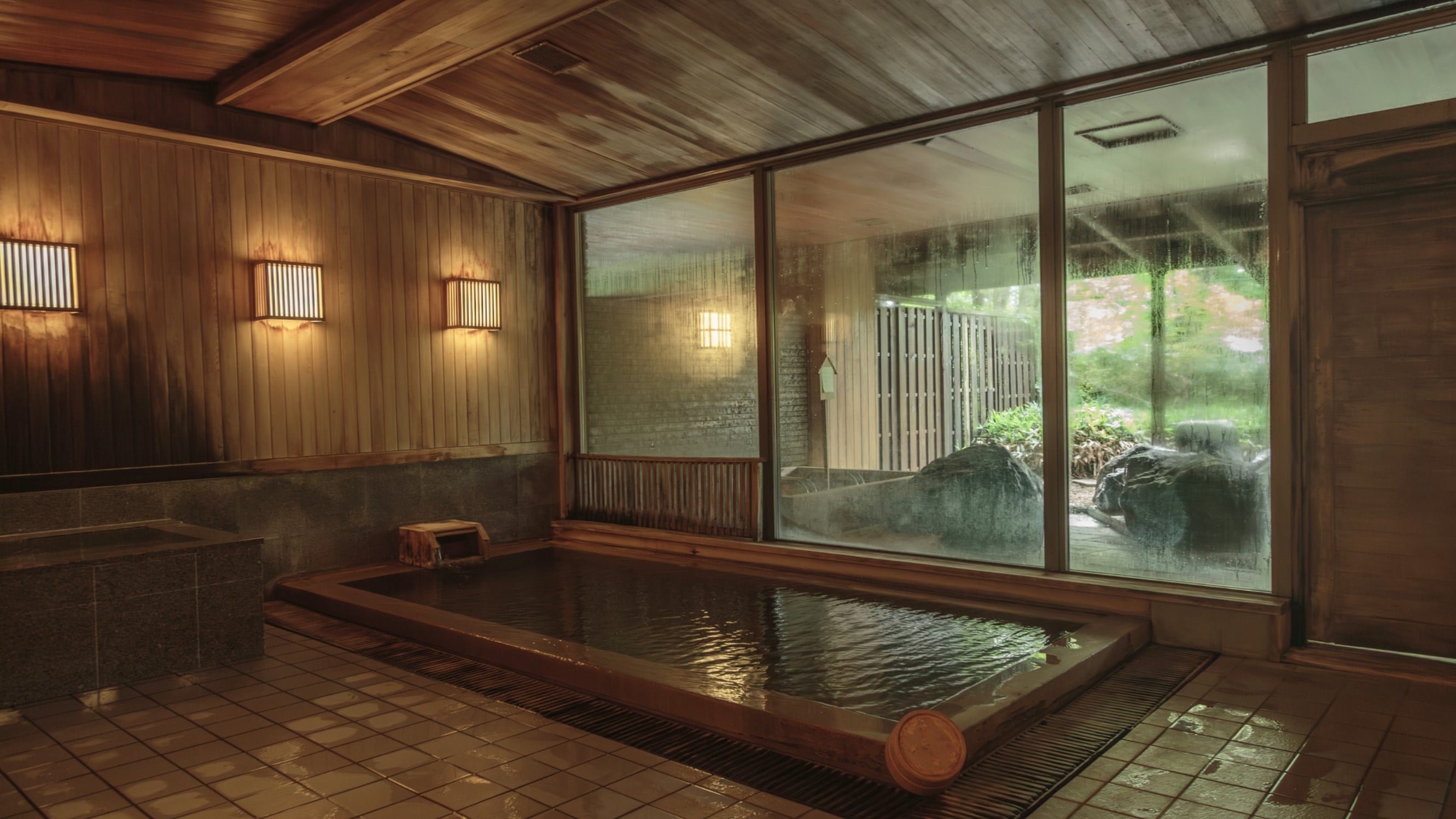 [Large public bath/indoor bath]