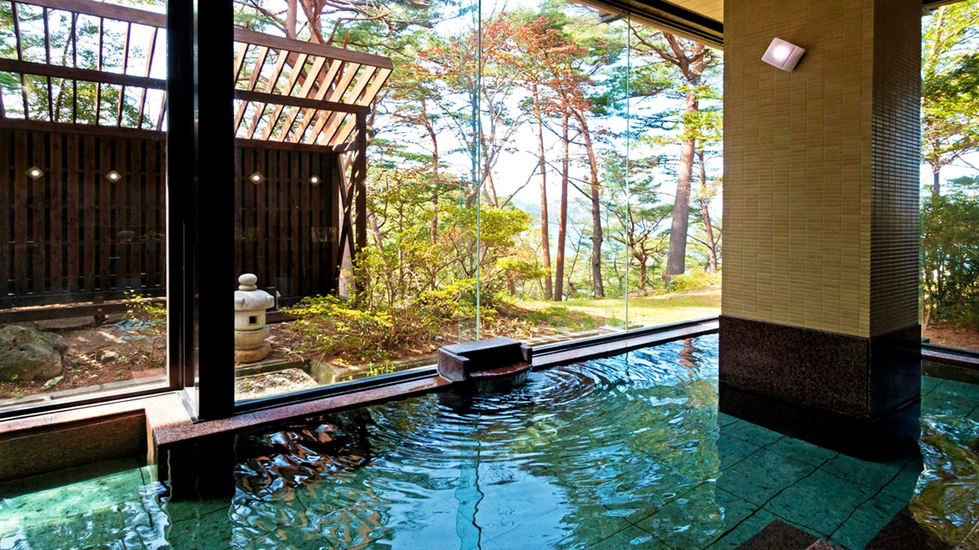 Enjoy the ultimate relaxation in the elegant large public bath_Kamome-no-Yu (large public bath)