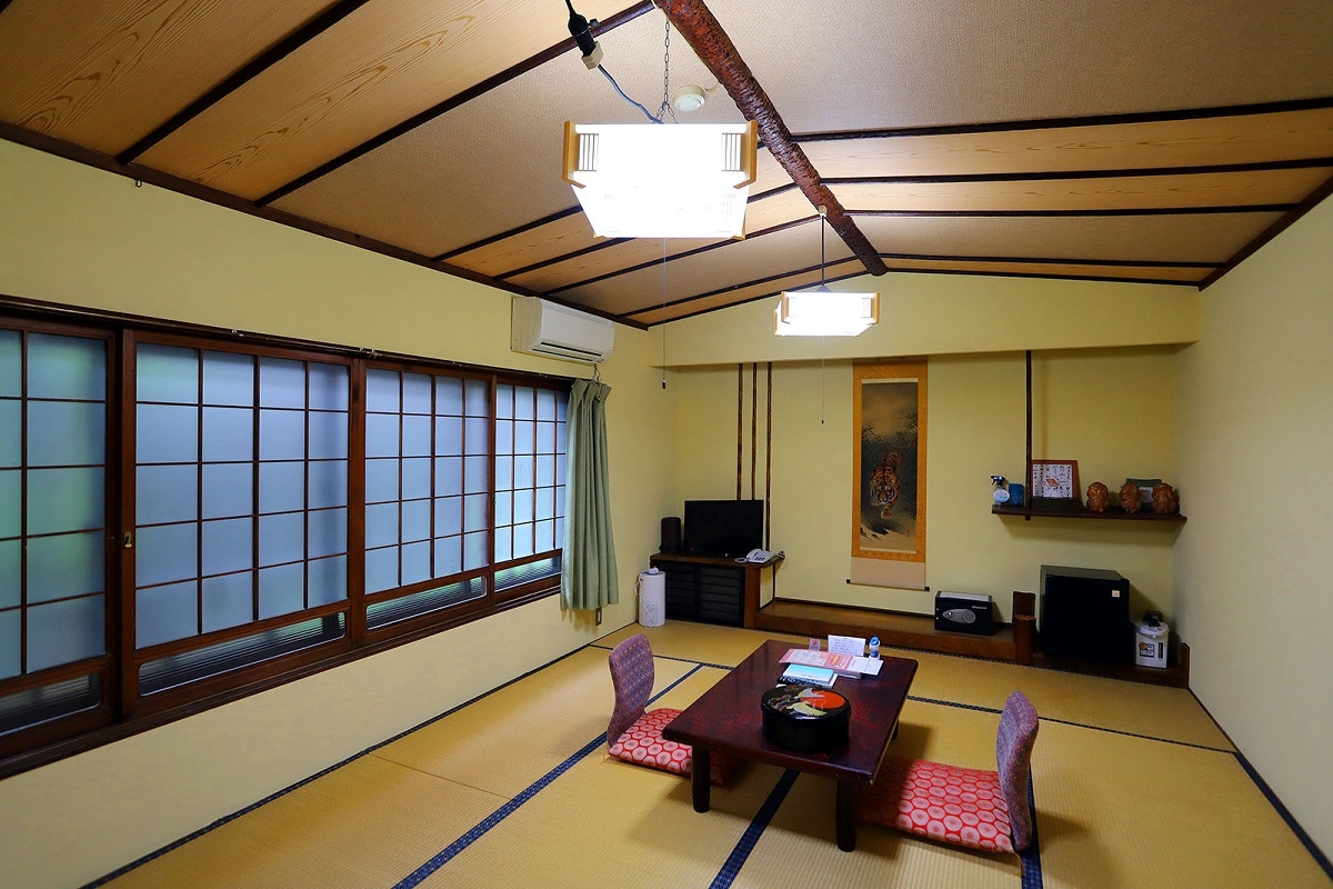 Kamar bergaya Jepang 10 tikar tatami tanpa toilet