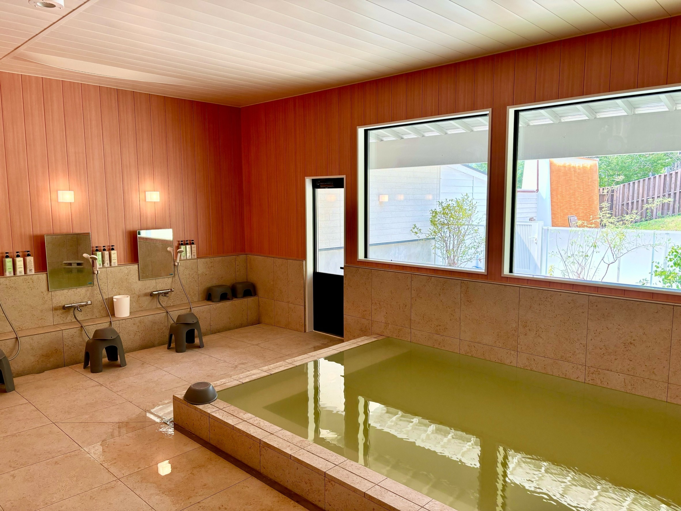 [Aobachi-no-Yu] Women's bath, indoor bath