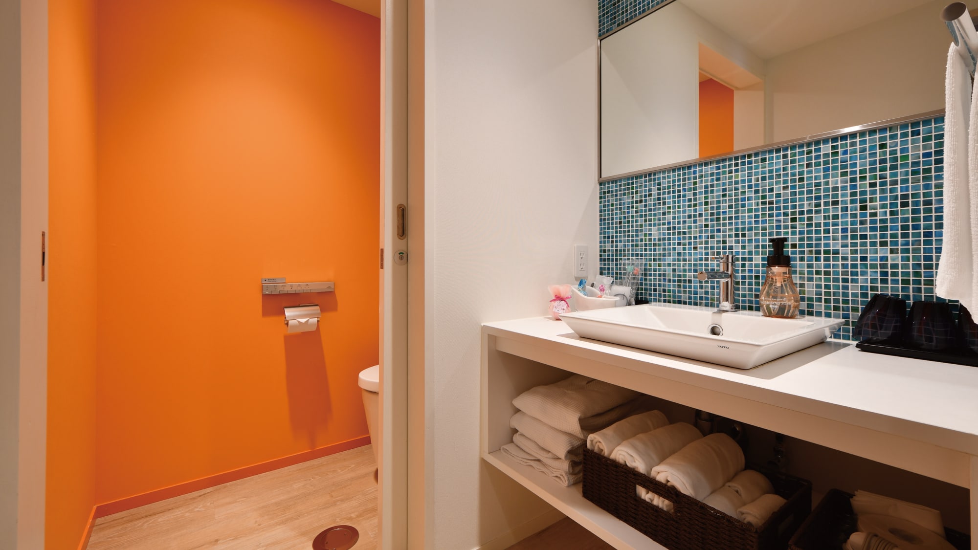 Fourth Room, Triple Room, and Deluxe Twin Room have separate bathrooms and toilets