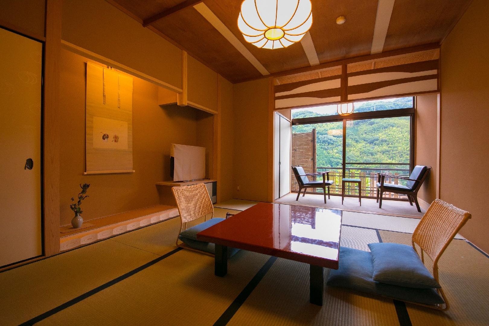 【D型】寬敞的日式房間，配有10張榻榻米的檜木浴缸