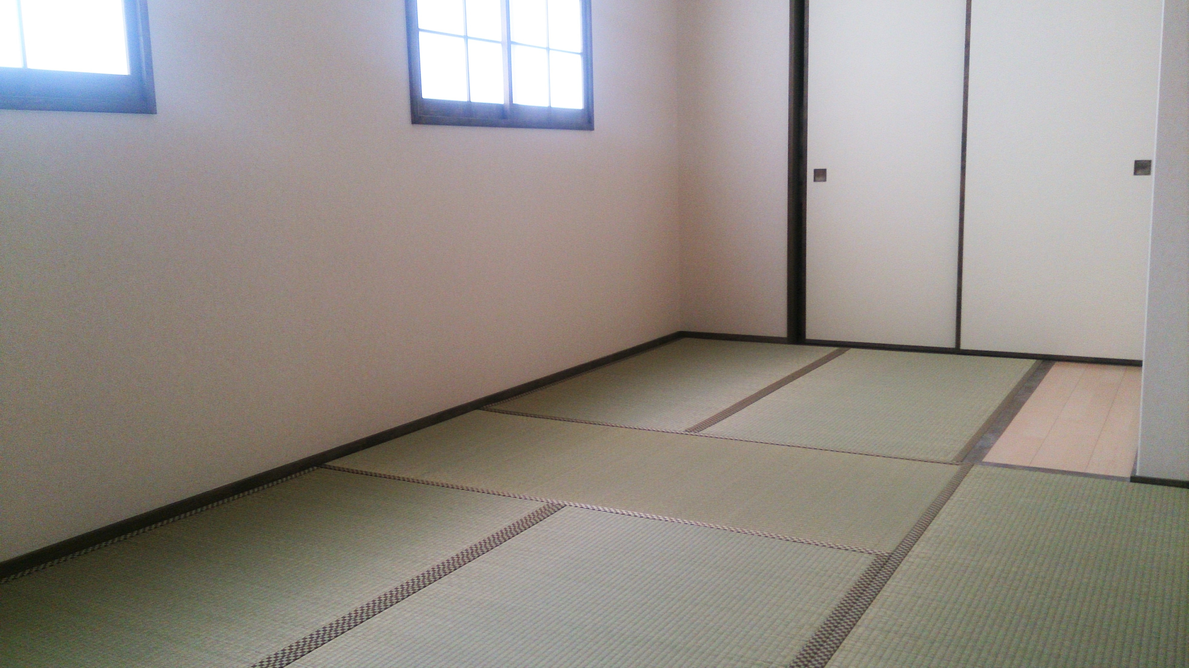 Japanese-style room
