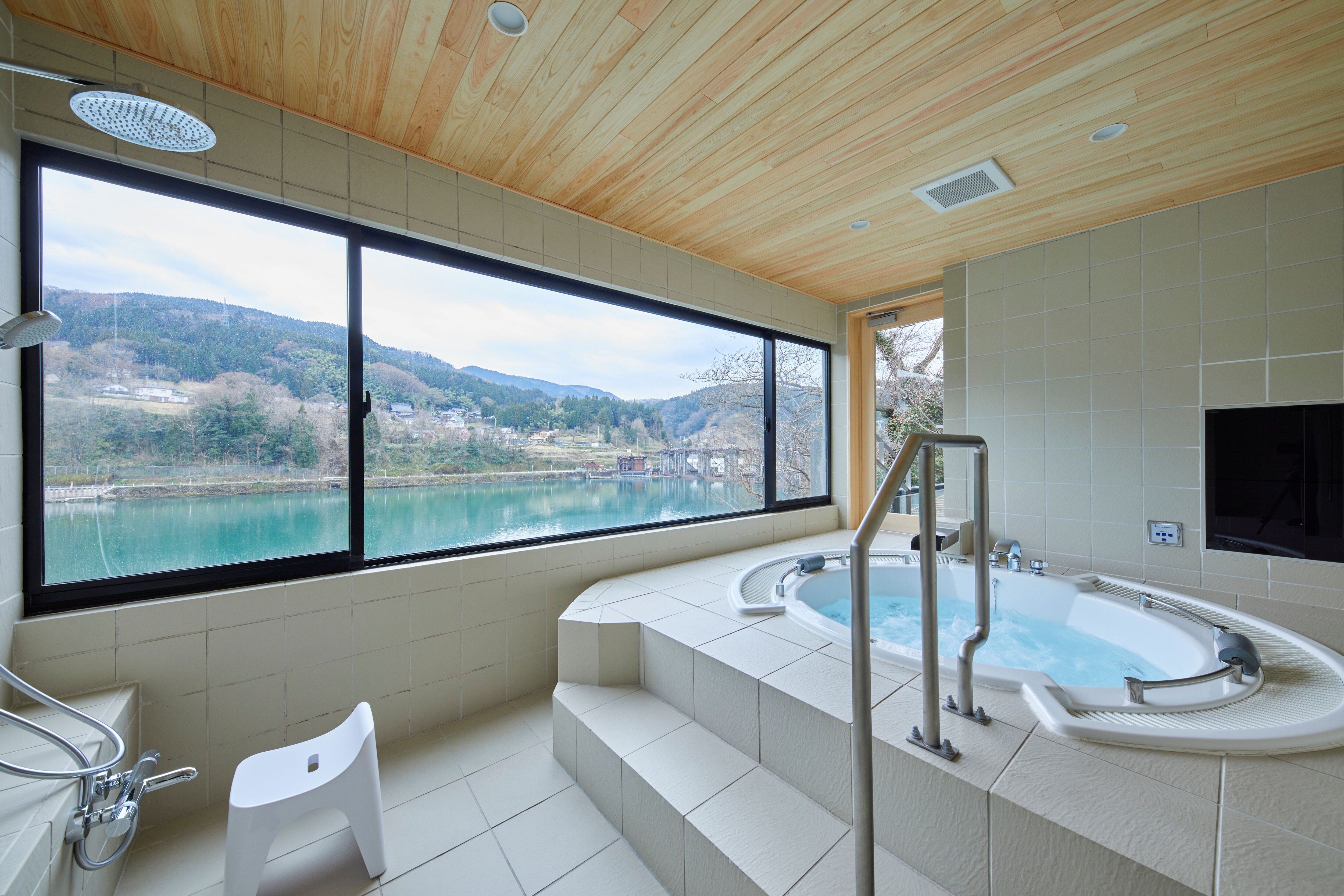 Main Building Premier Suite Room 201 "Suimon" Bathroom