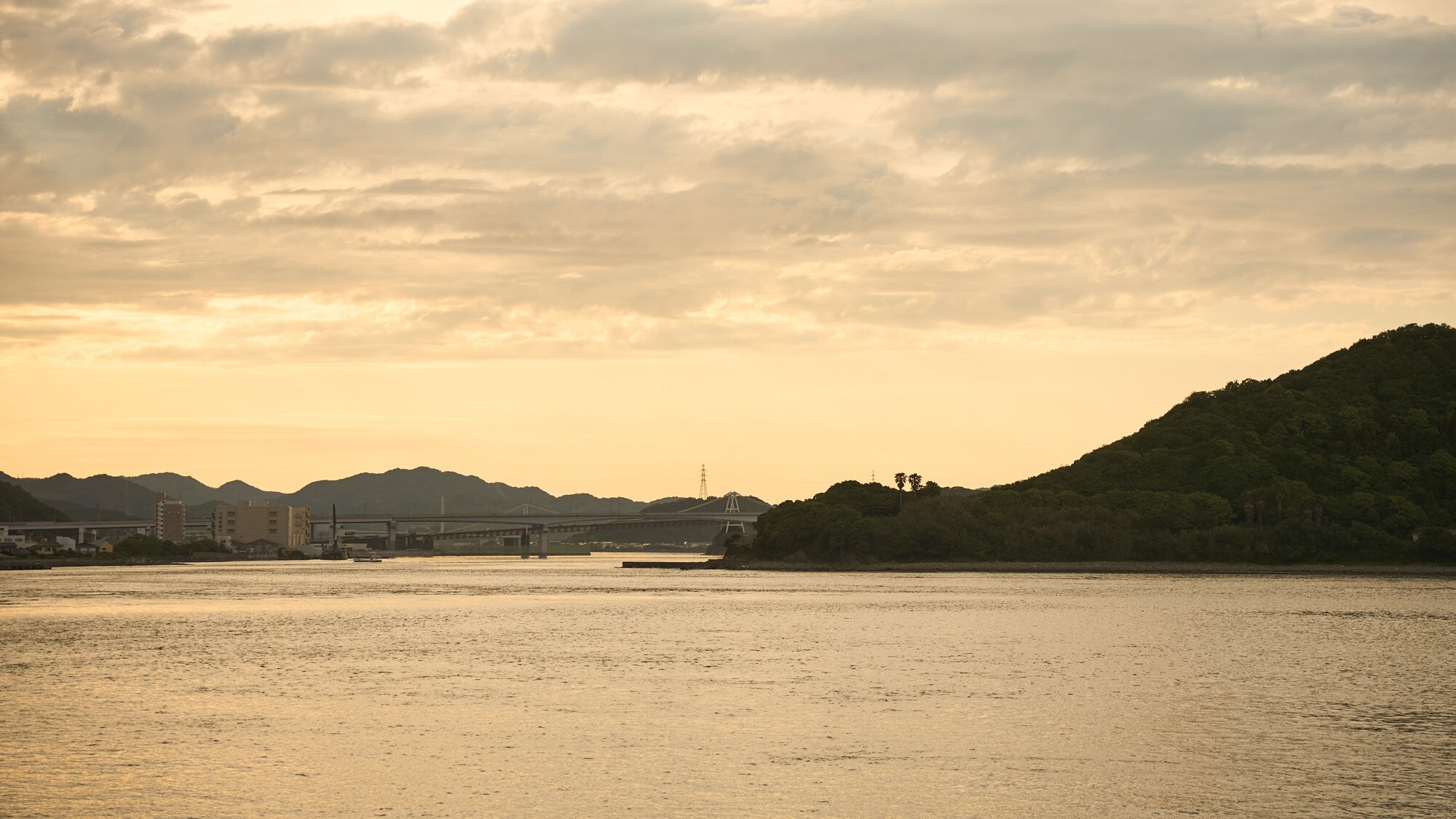 Overlooking the Naruto Strait, perfect for a relaxing stay