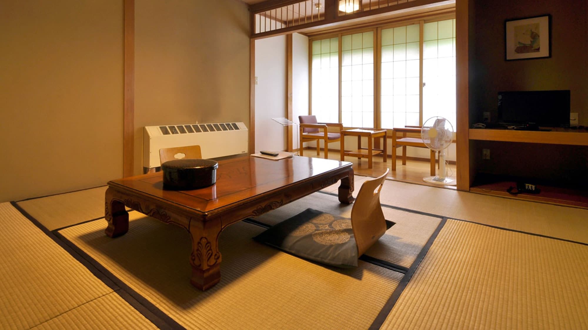 [Room / Annex Japanese-style room 8 tatami mats] A simple and relaxing room