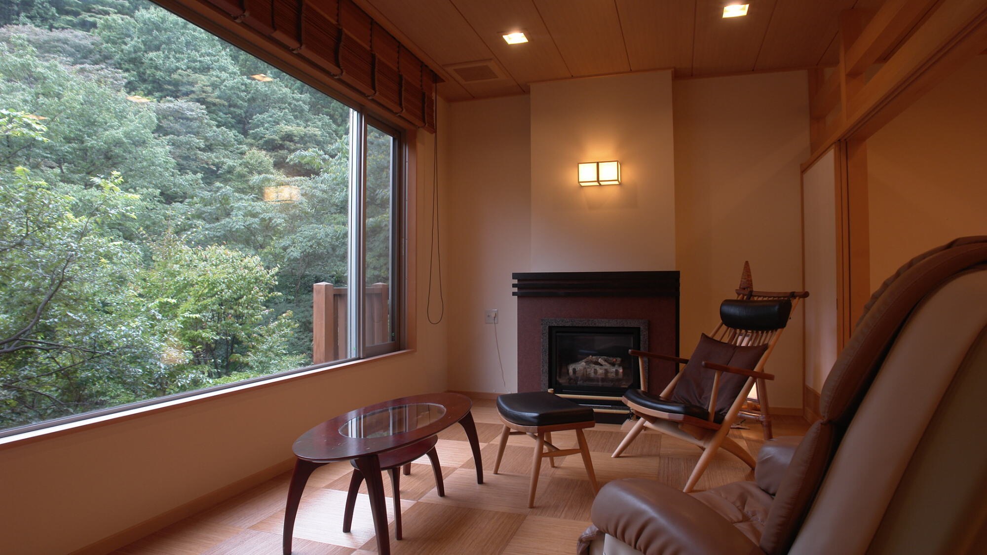 【客房带地板客厅】日式10榻榻米+竹地板8榻榻米客厅+按摩椅