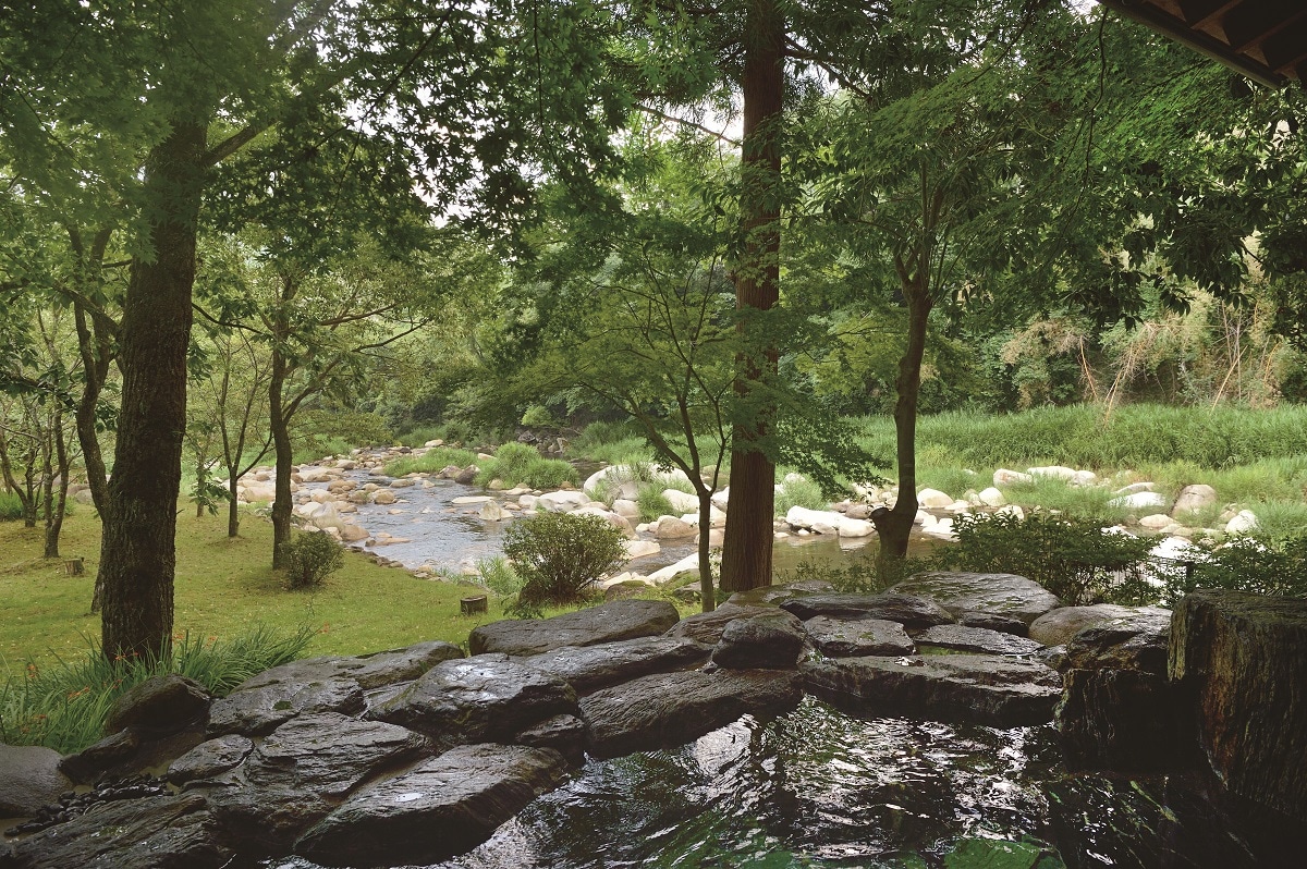Open-air bath (new)