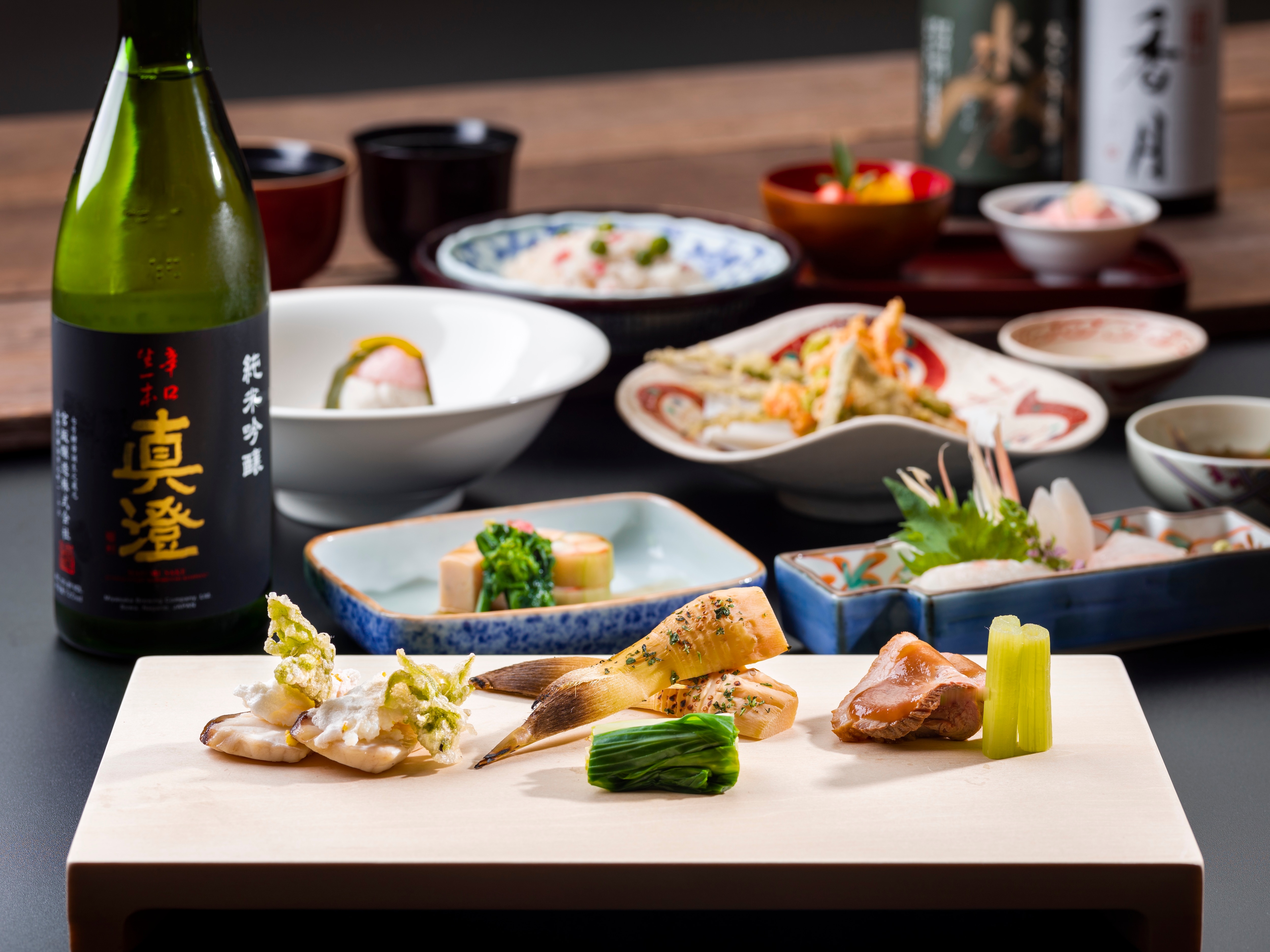 An example of a seasonal kaiseki meal [spring]