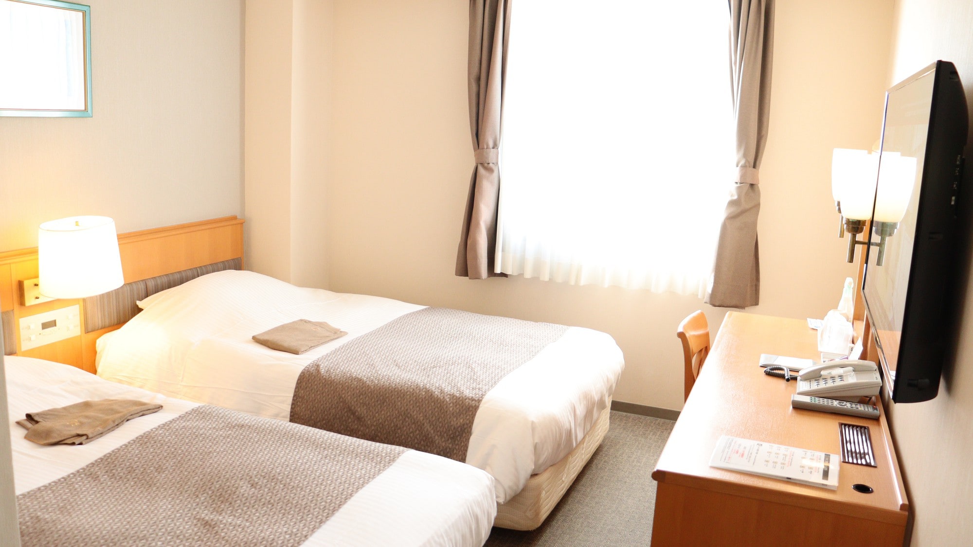 "New Wing" Twin Room A [Non-smoking] Room size: 18 square meters