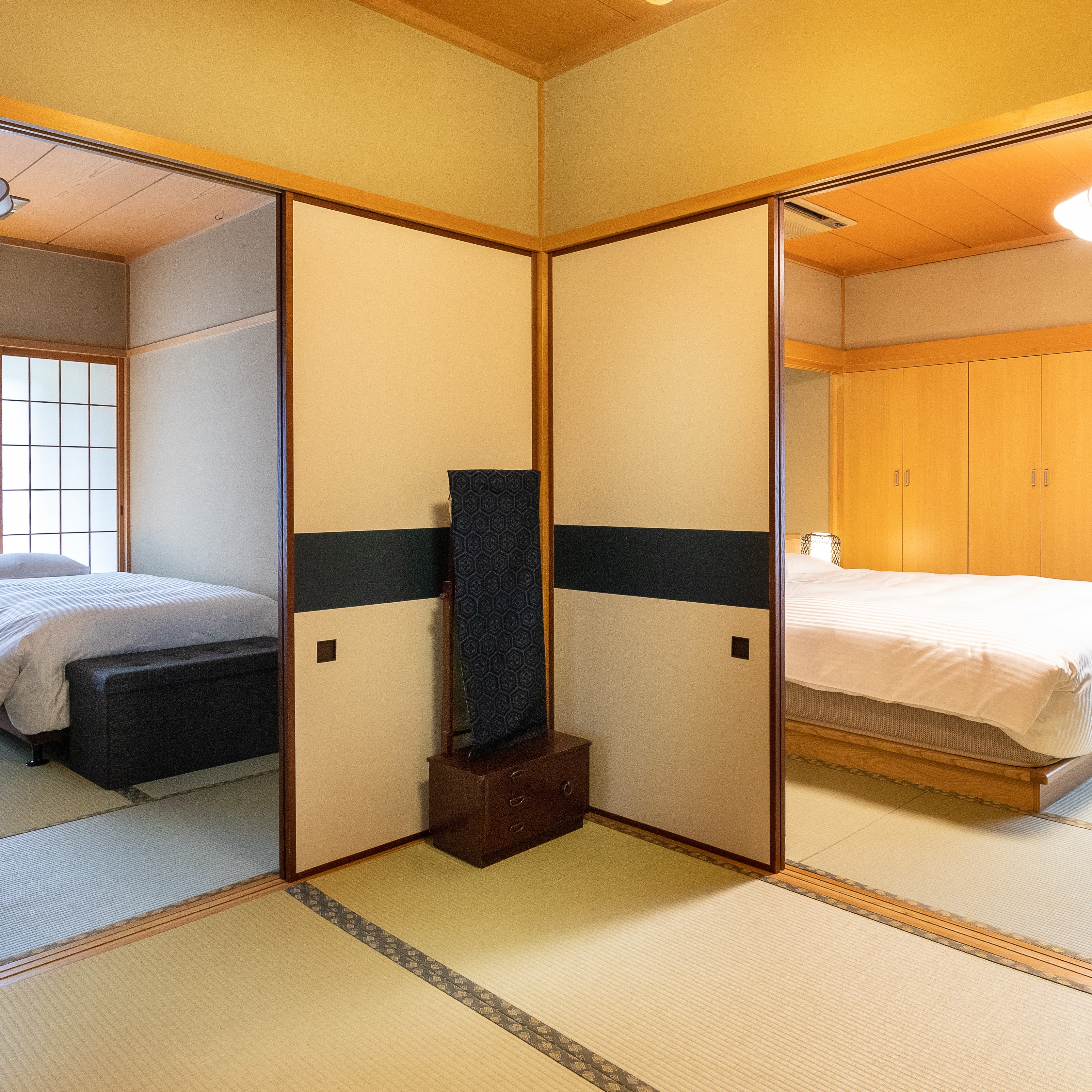 [Room] Separate room / Special room / Open-air bath / Japanese-style room (triple bed) / 10 tatami mats + 6 tatami mats / up to 6 people
