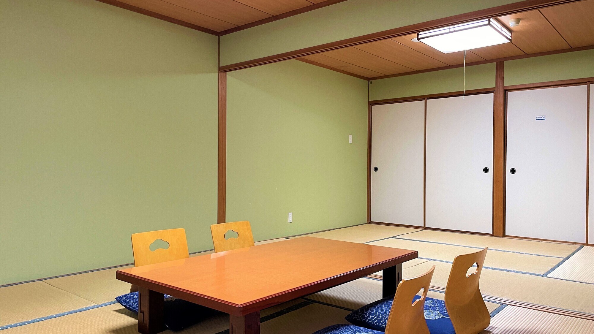 ■ Japanese-style room 14 tatami mats