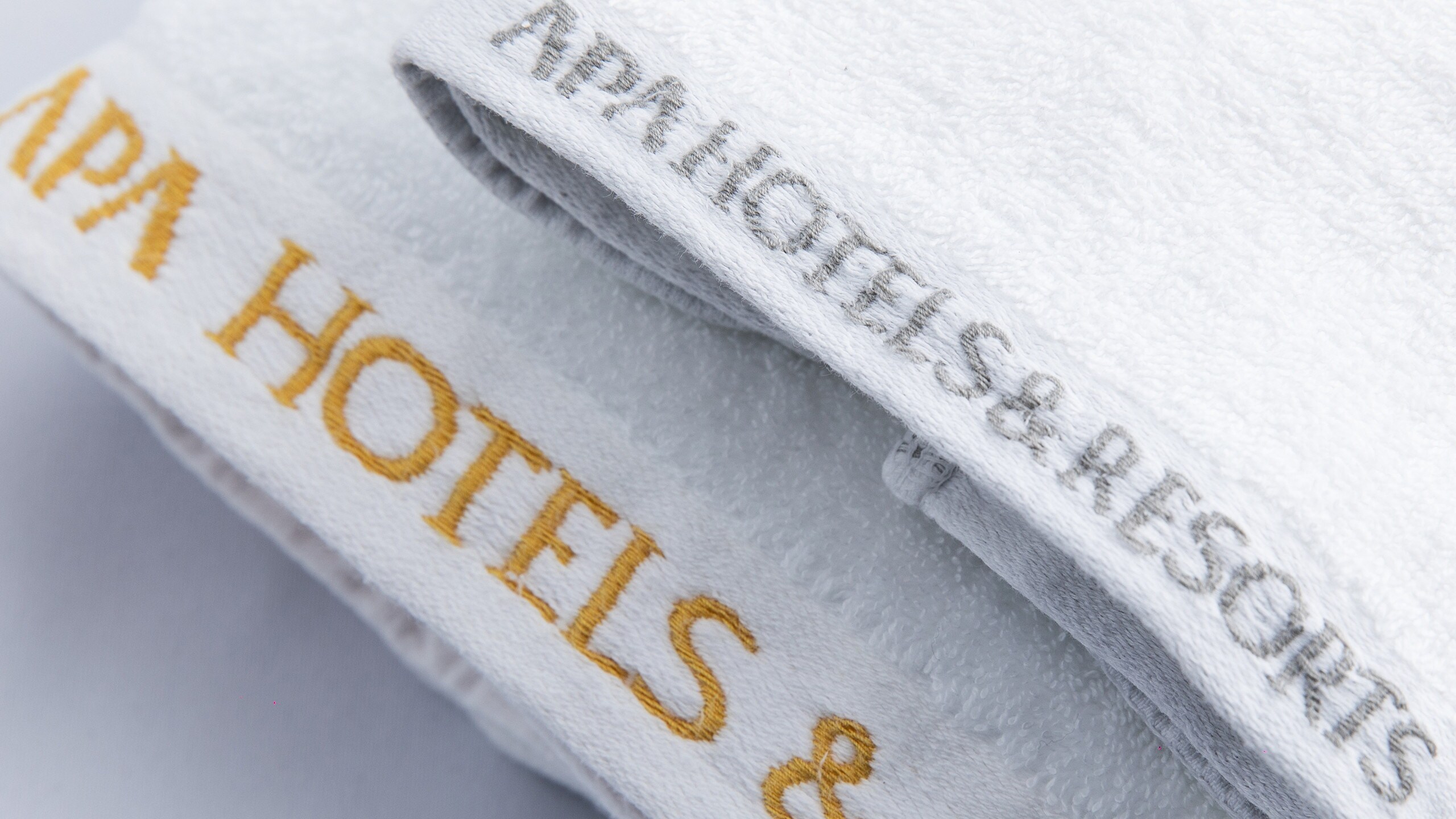 Assorted colour towel sets