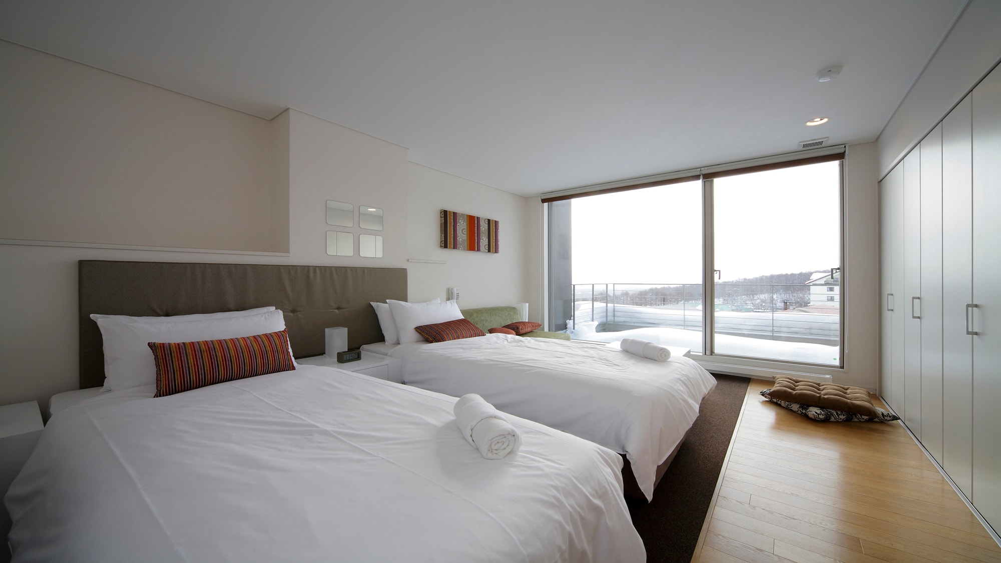 [1 to 3 bedrooms] Bedroom examples