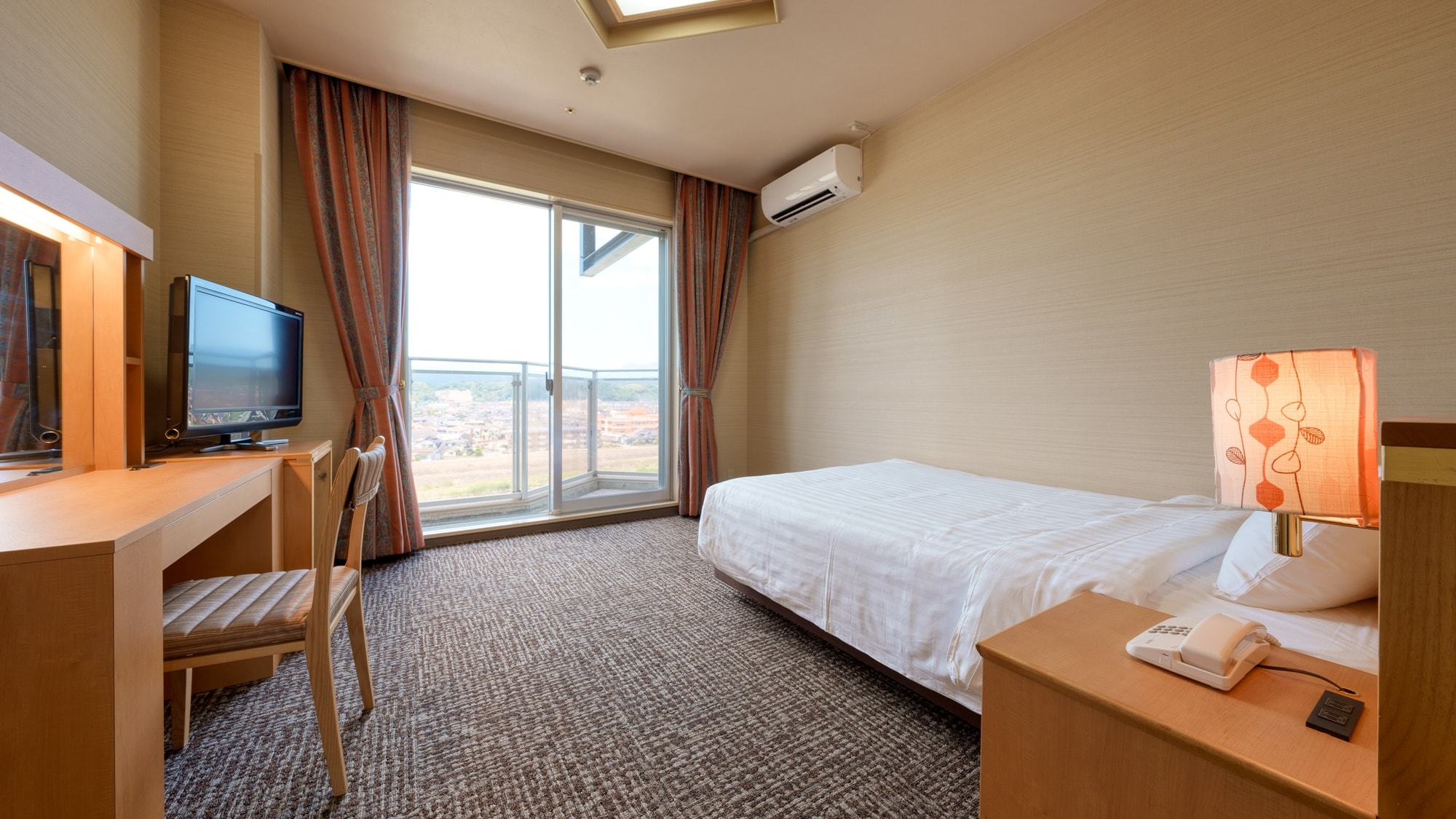 [Standard Western-style room/semi-double] Perfect for business trips or solo travel.