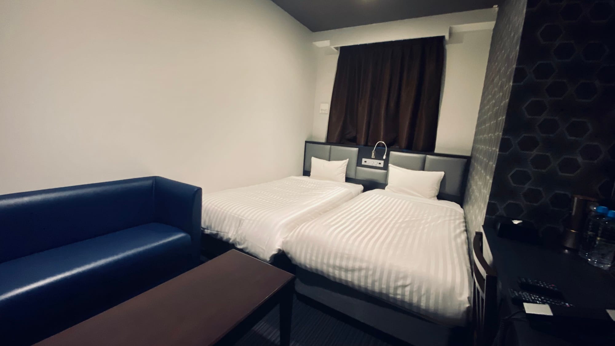 Twin rooms ｜ Free wi-fi is available in each room