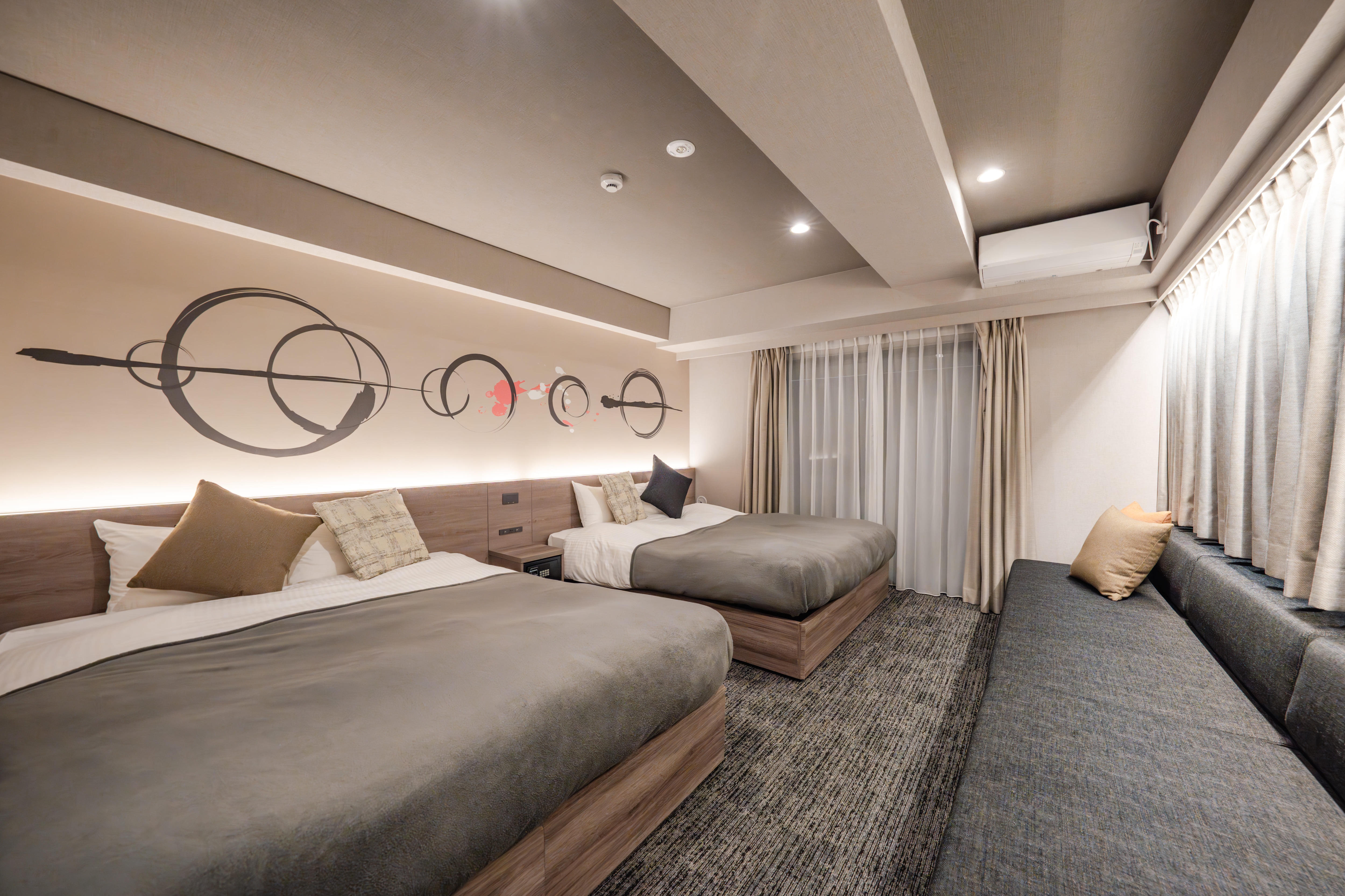 Superior 4 Beds
