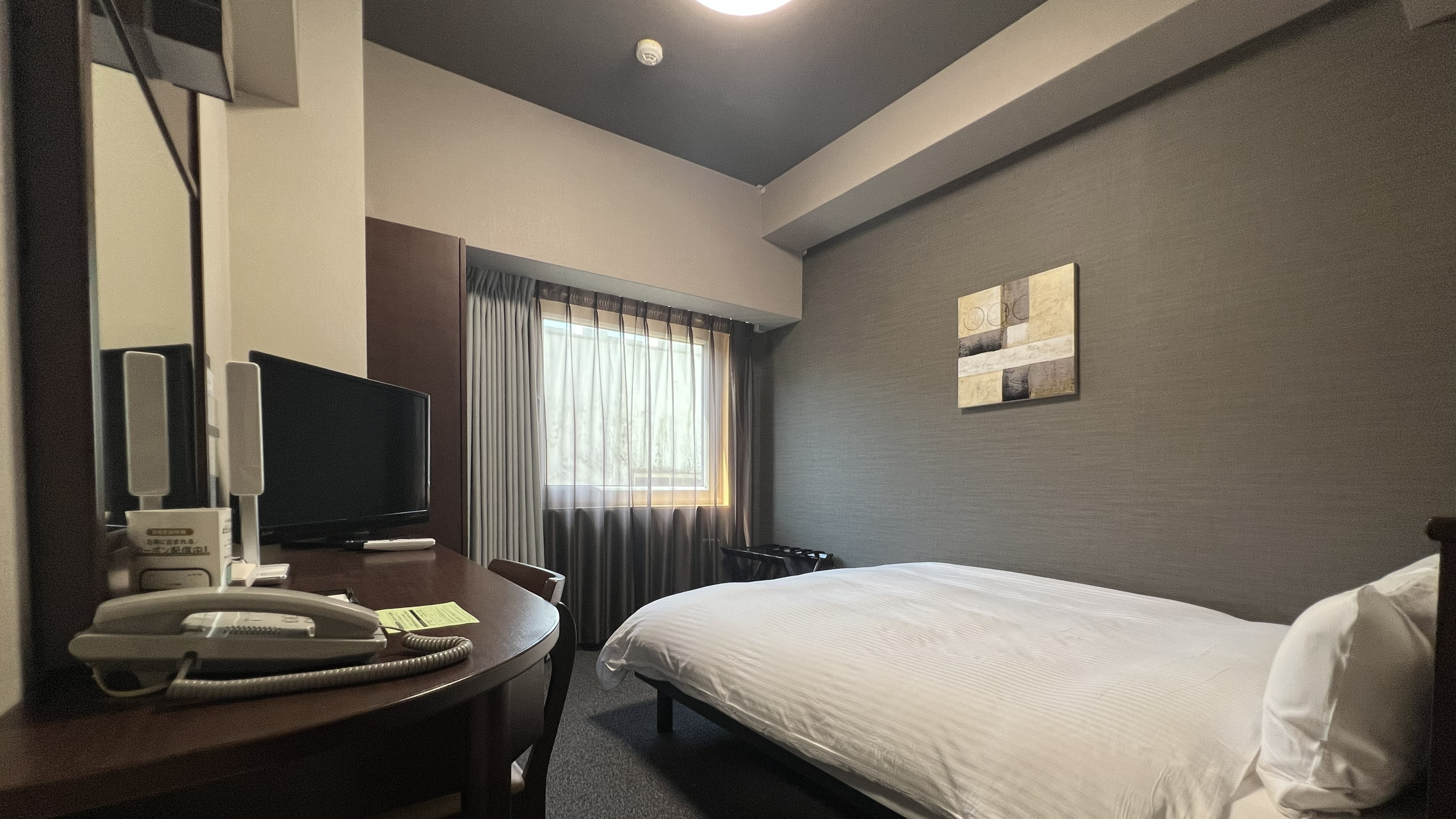 Kamar semi-ganda 2