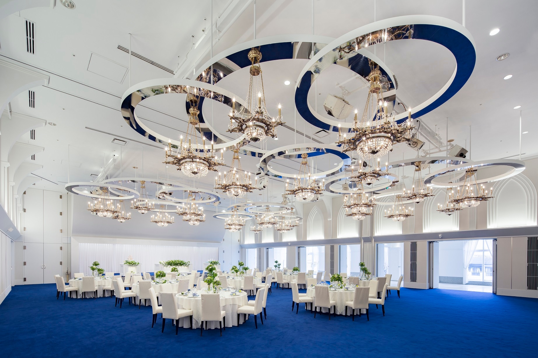 Laqua (large banquet hall)