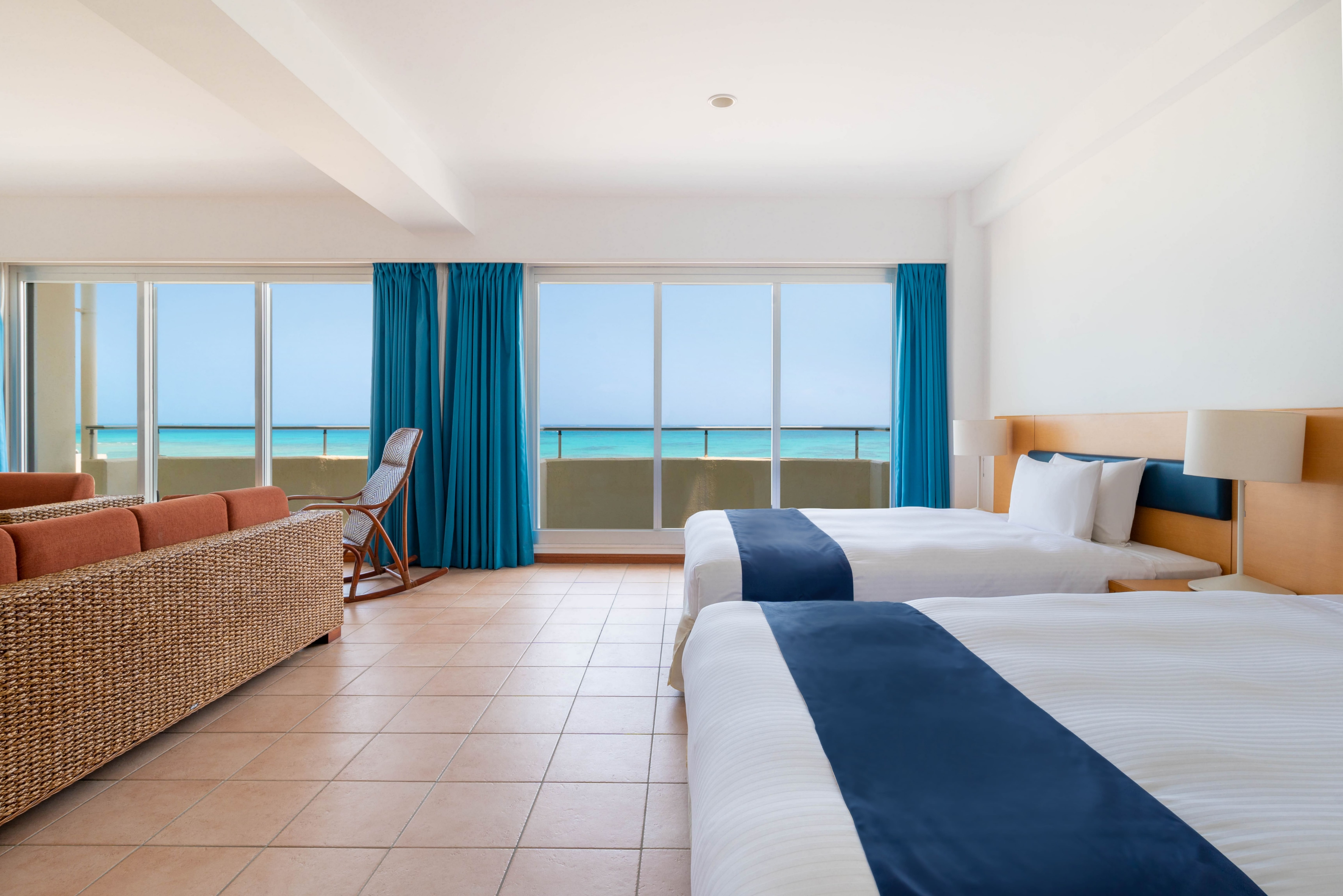 Eef Beach Suite (Room view 2)